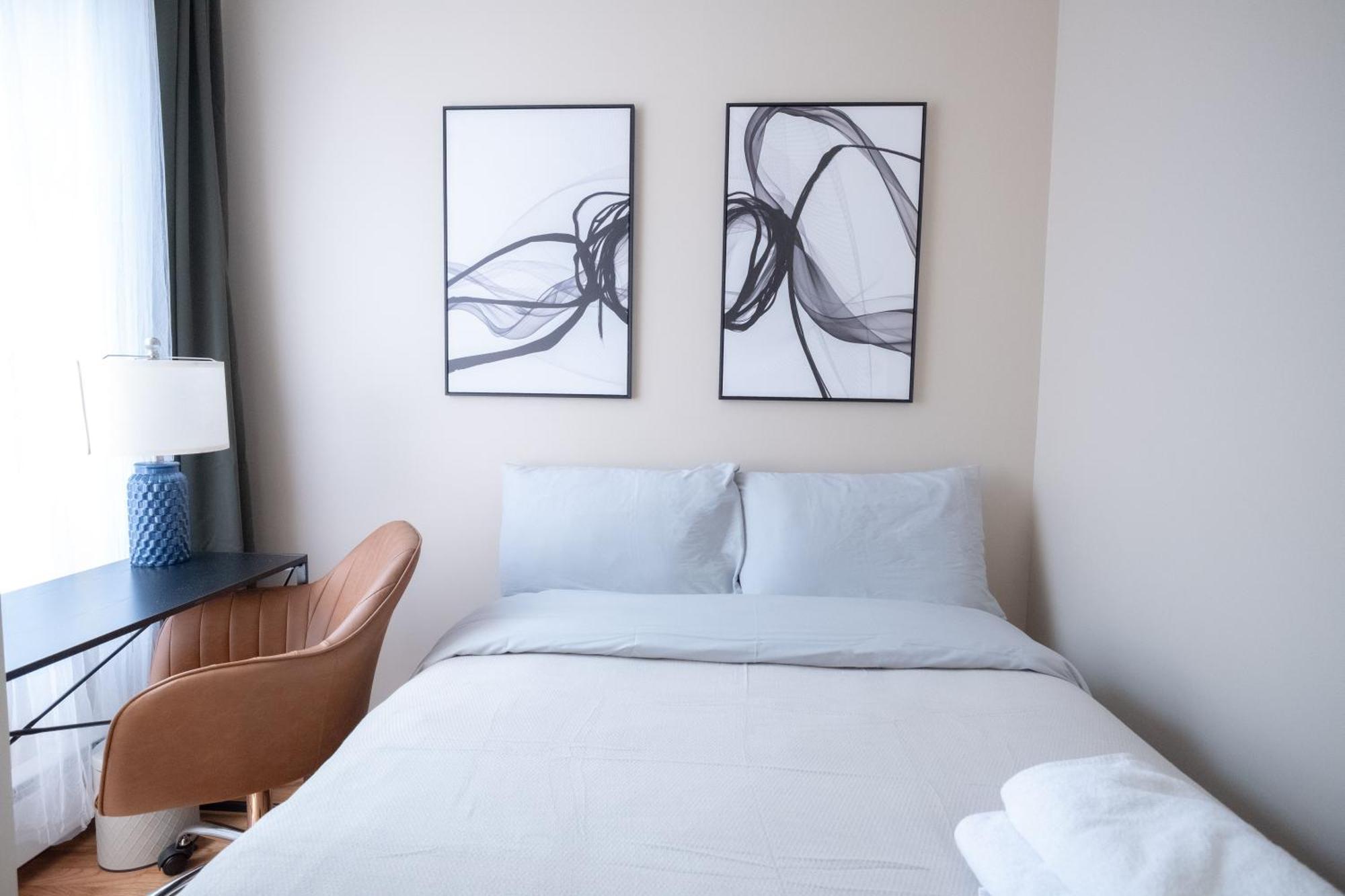 Sunlit 2br Park North Elevator & Laundry Apartment New York