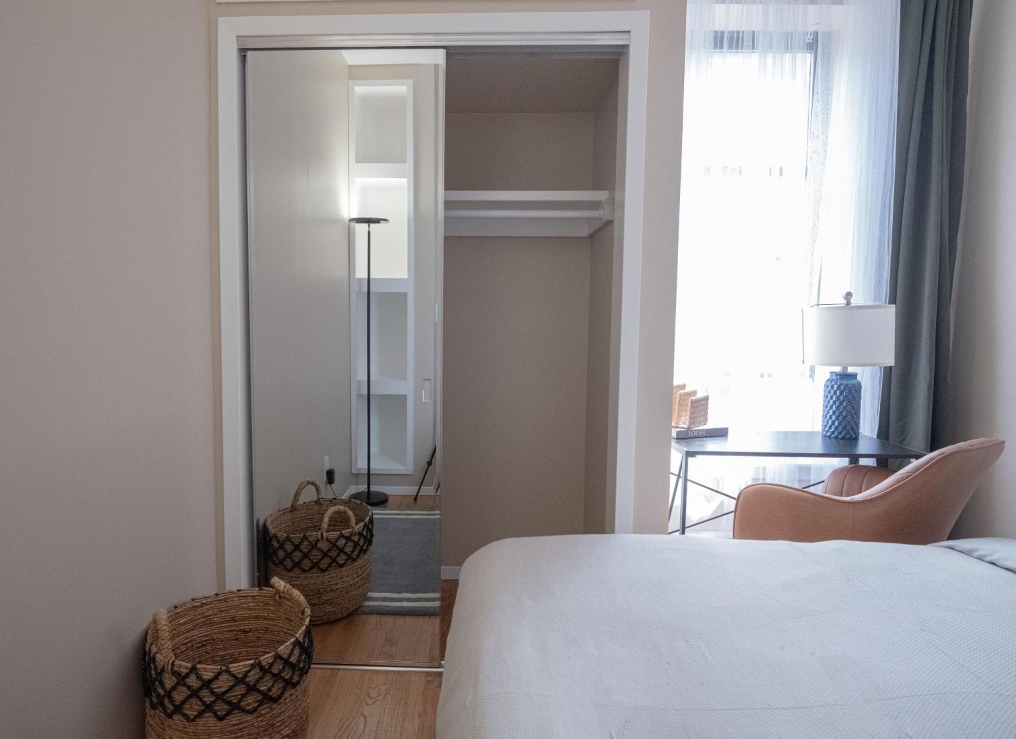 Sunlit 2br Park North Elevator & Laundry * New York