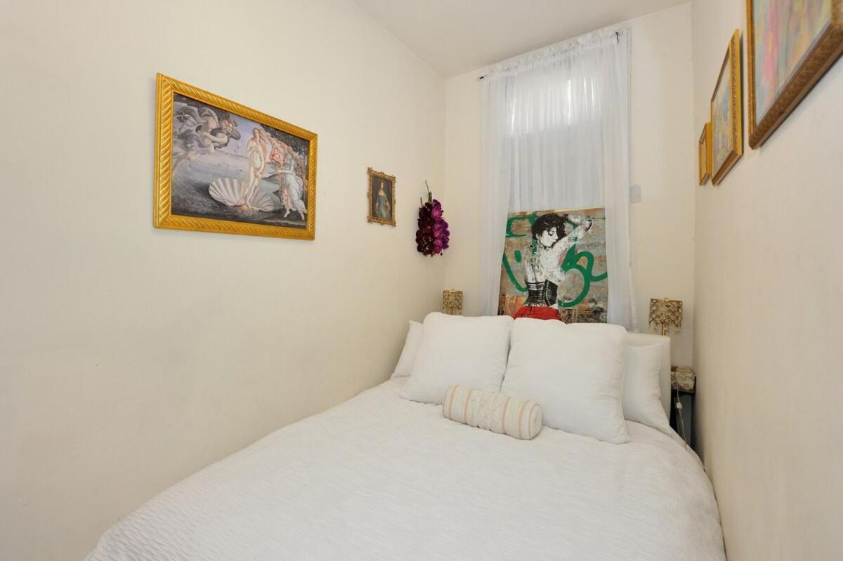 Prime Location Murray Hill! Grand Station! Apartment *