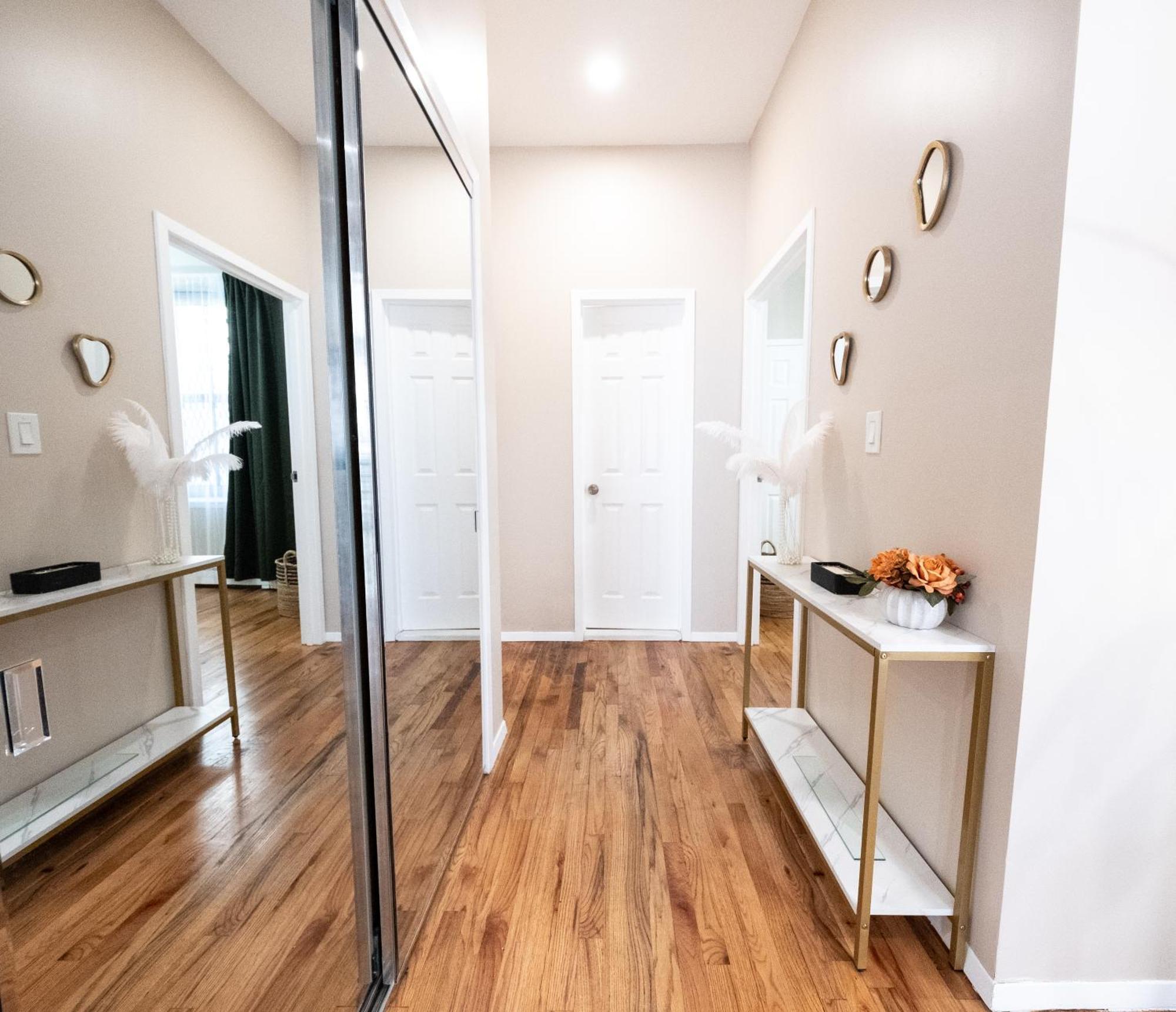 Sunlit 2br Park North Elevator & Laundry New York