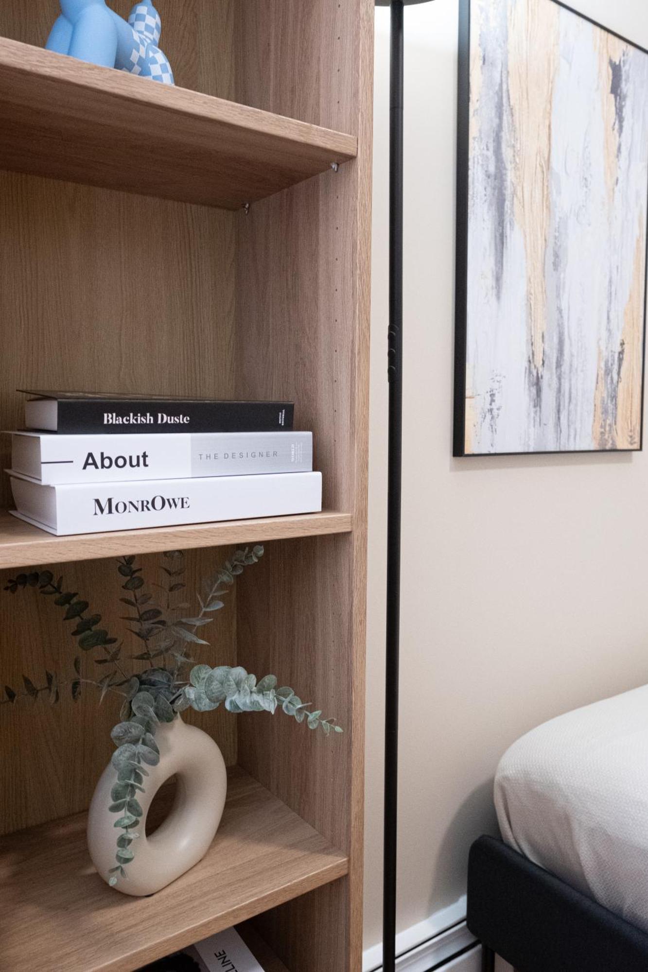 Apartment Sunlit 2br Park North Elevator & Laundry *