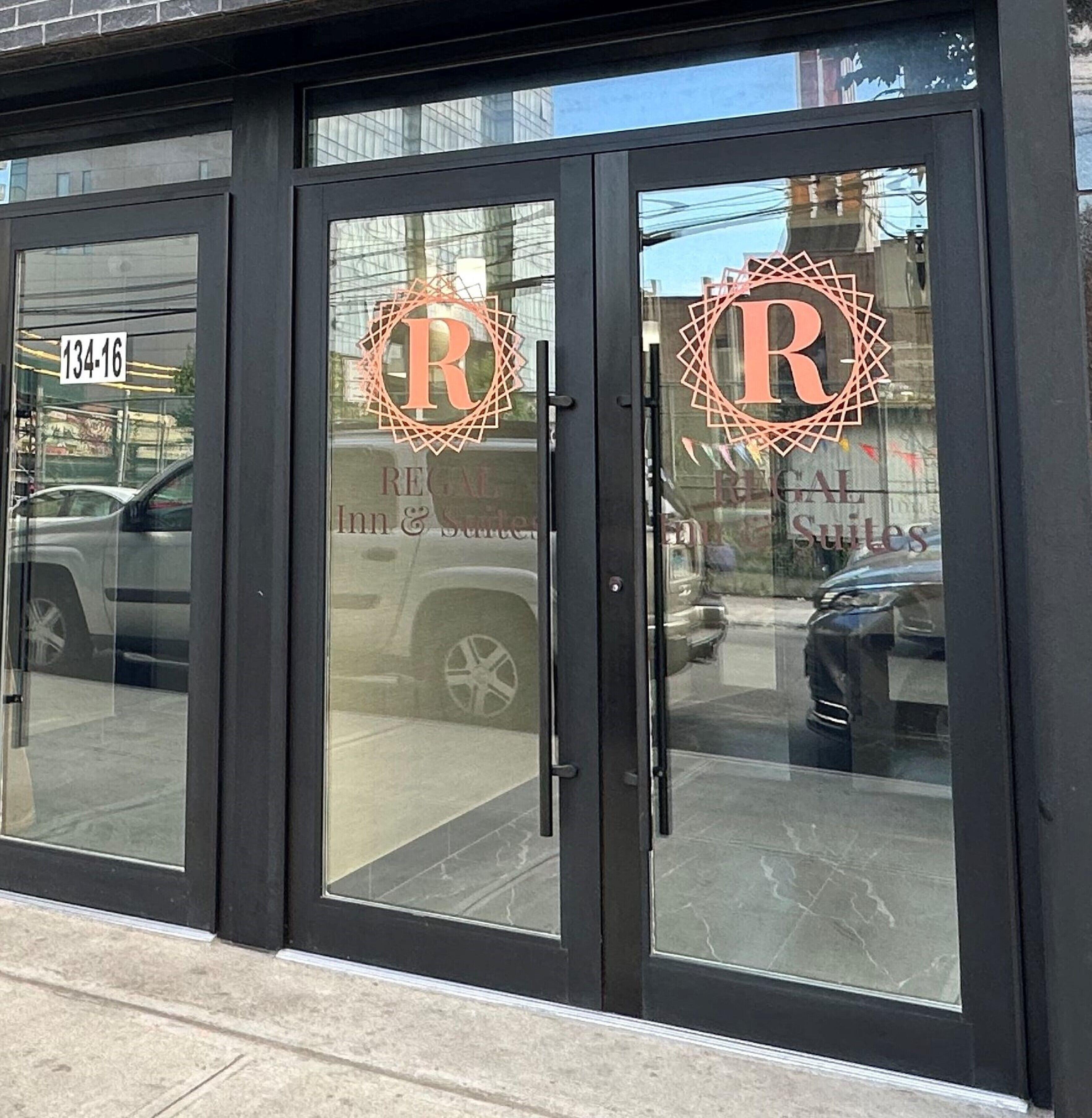 Regal & Laguardia Hotel New York