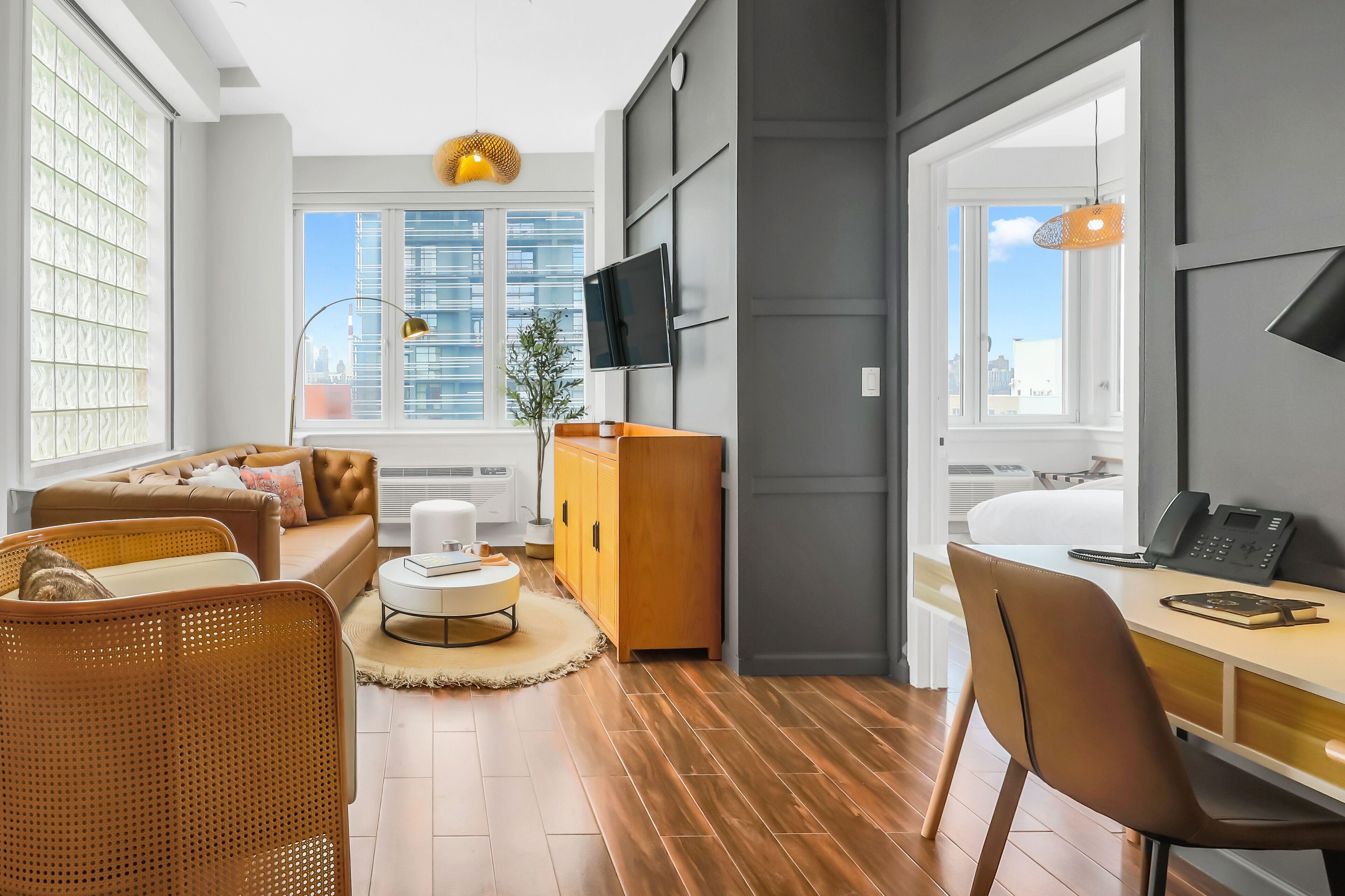 The Modernist Hotel 2*