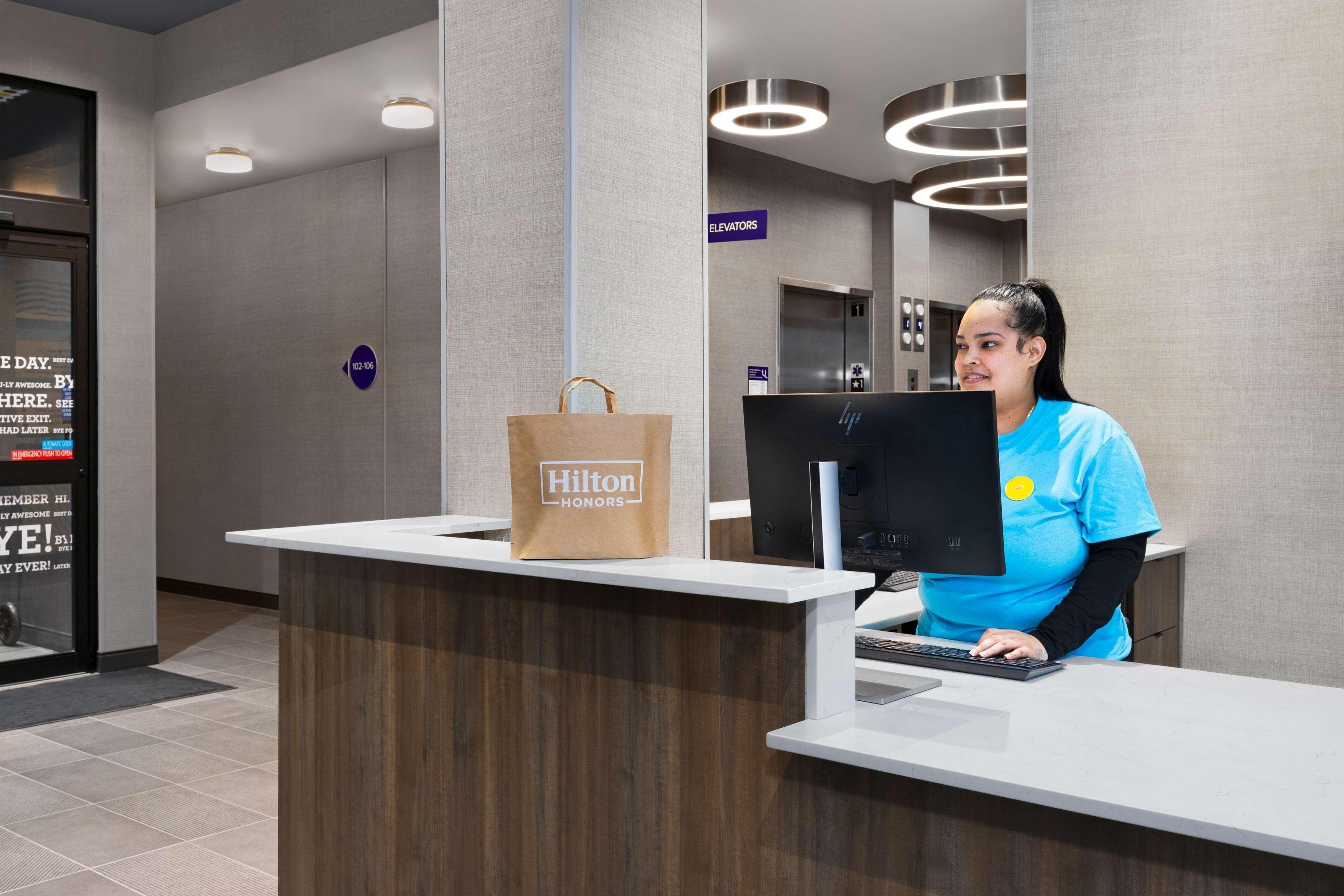 Hotel Tru By Hilton Brooklyn