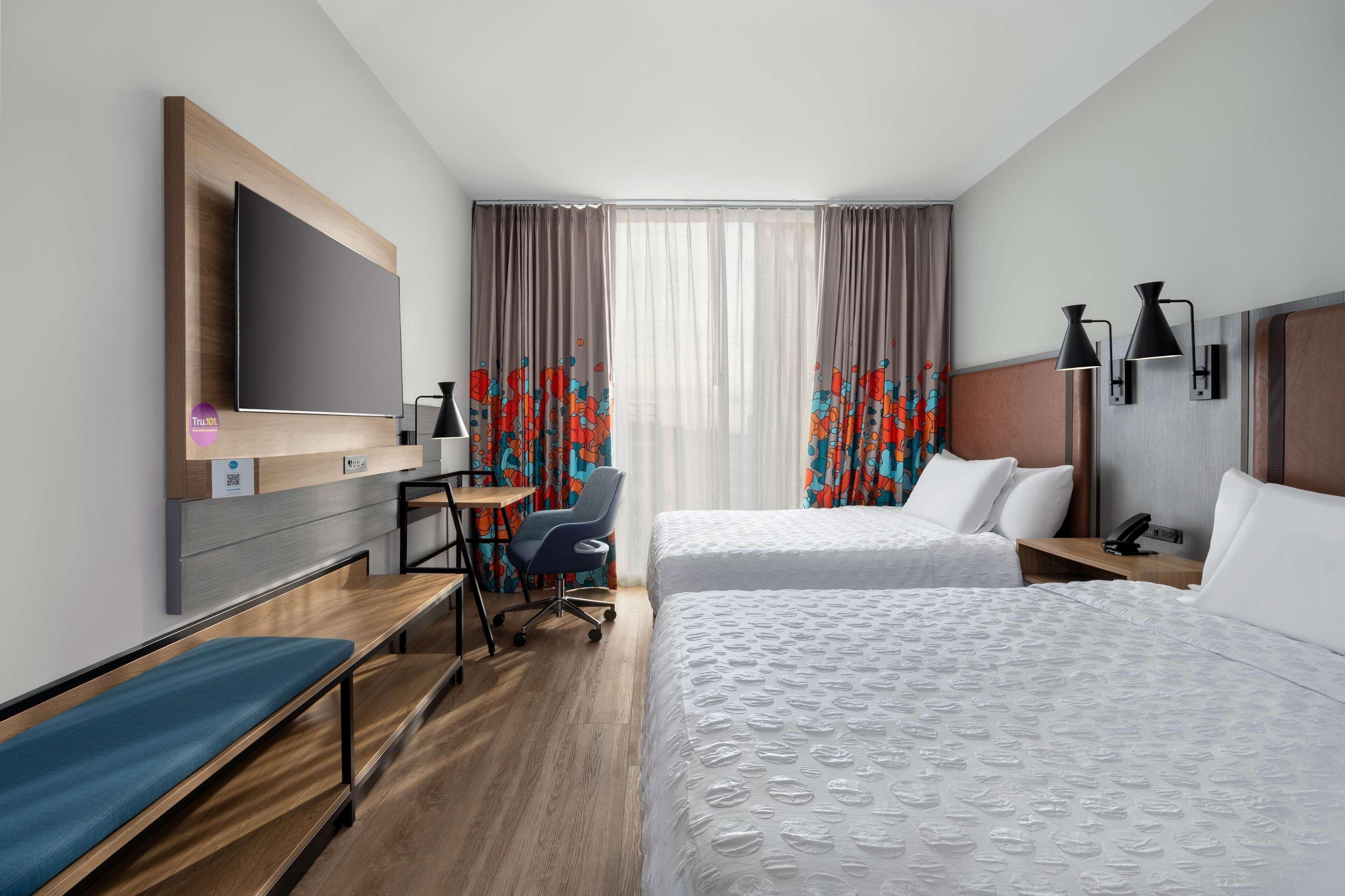 Tru By Hilton Brooklyn Hotel New York