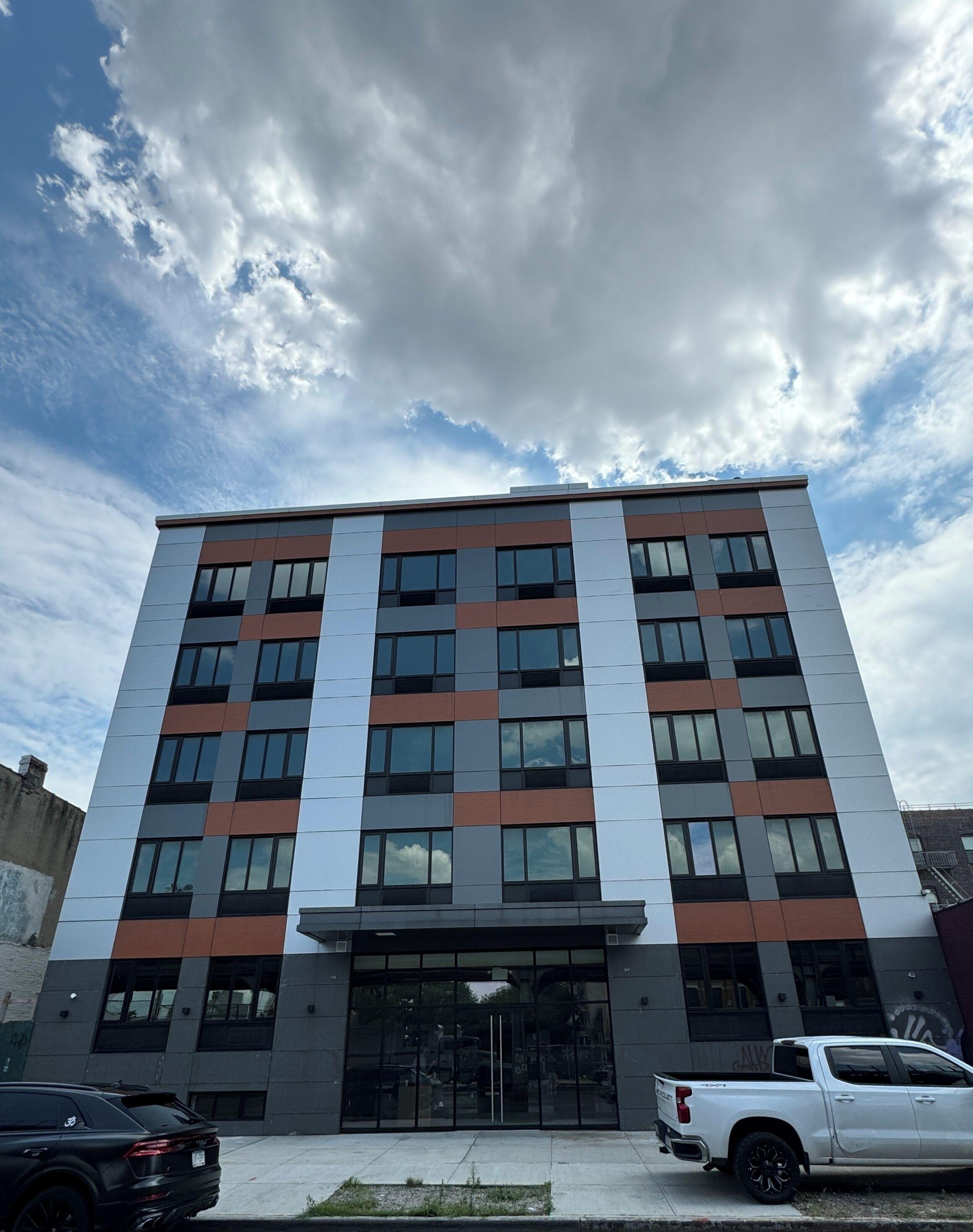 Mirage Brooklyn Hotel 3*