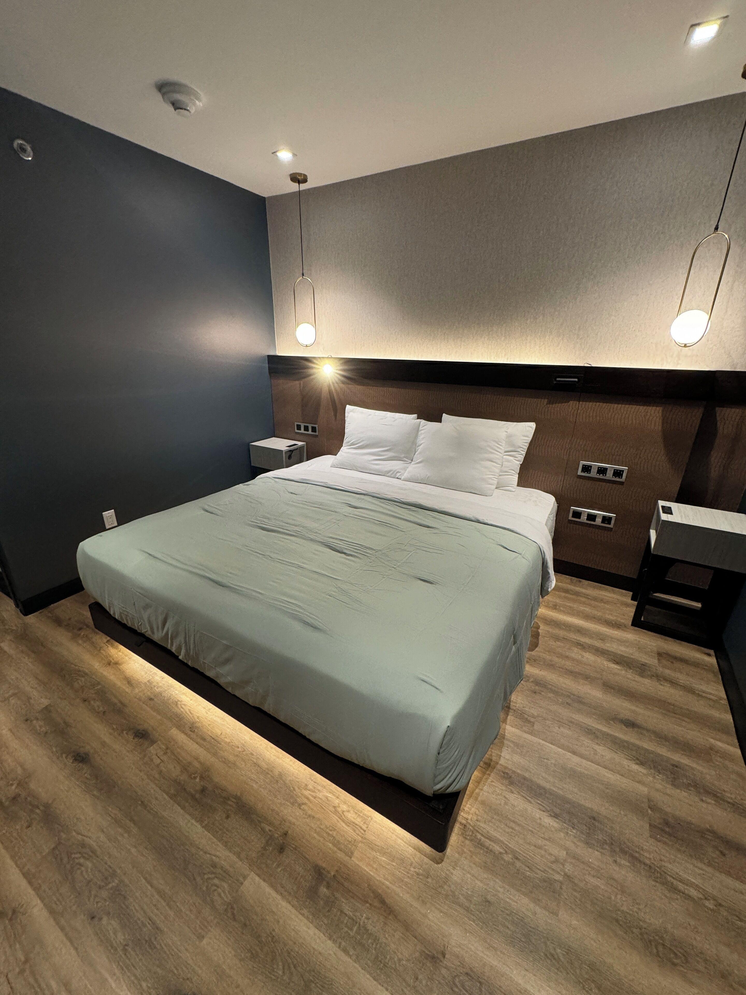 Hotel Mirage Brooklyn