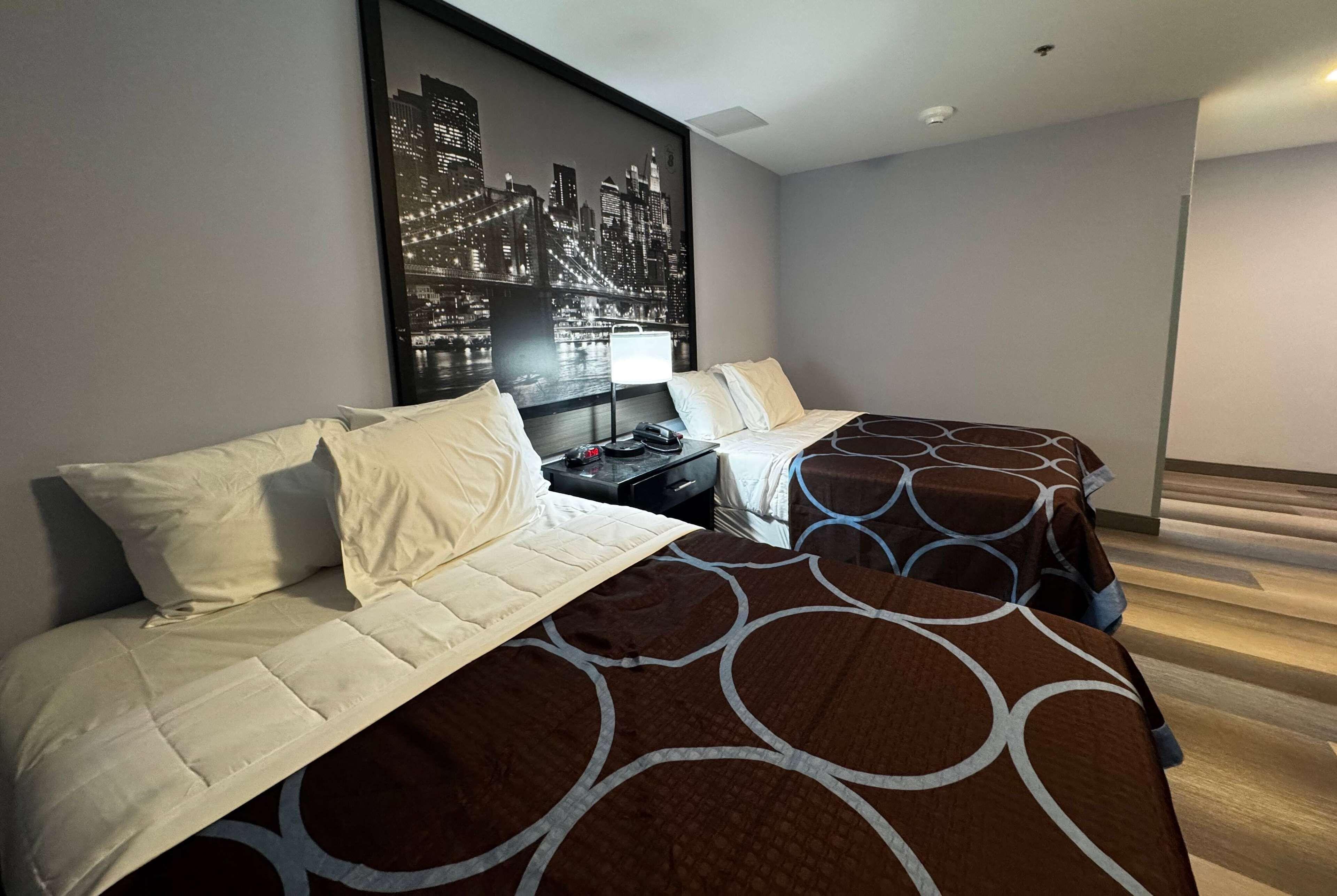 Hotel Super 8 By Wyndham Brooklyn Fulton Street Broadway Junction