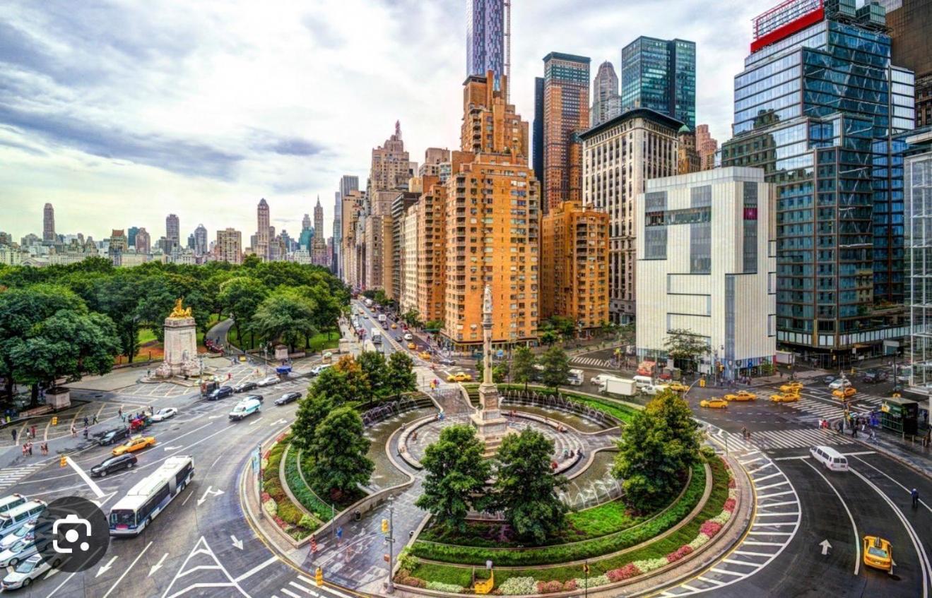 Superb 4-bedroom 1 Block From Park In Vibrant Apartment New York