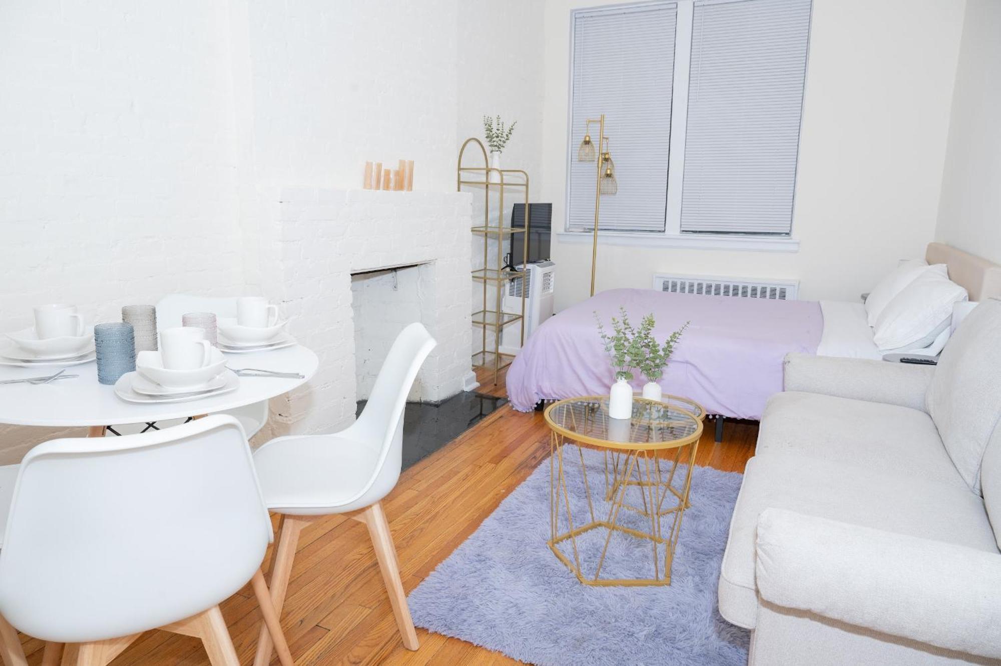 Apartment Stylish East Village Apartment12 Close To Union Square Steps From Nyc Restaurants & Shops New York