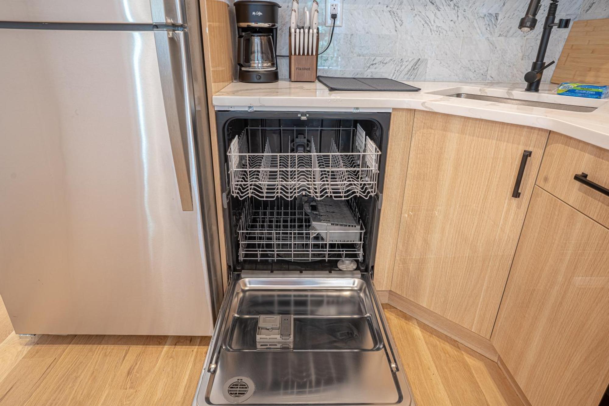 Apartment Sunny 3bd Brooklyn Getaway *