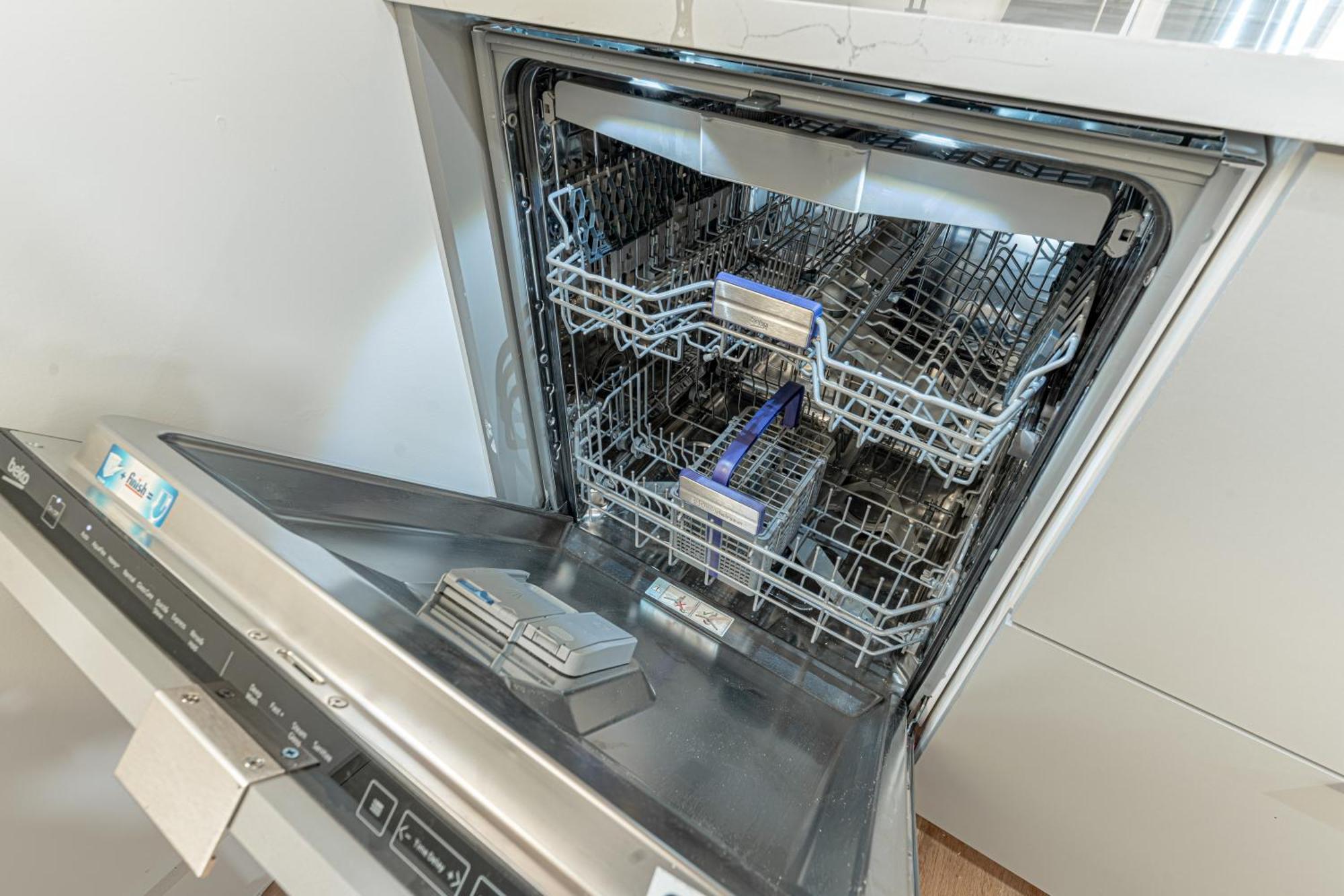 Charming Penthouse Brooklyn Getaway W Patio Terrace *