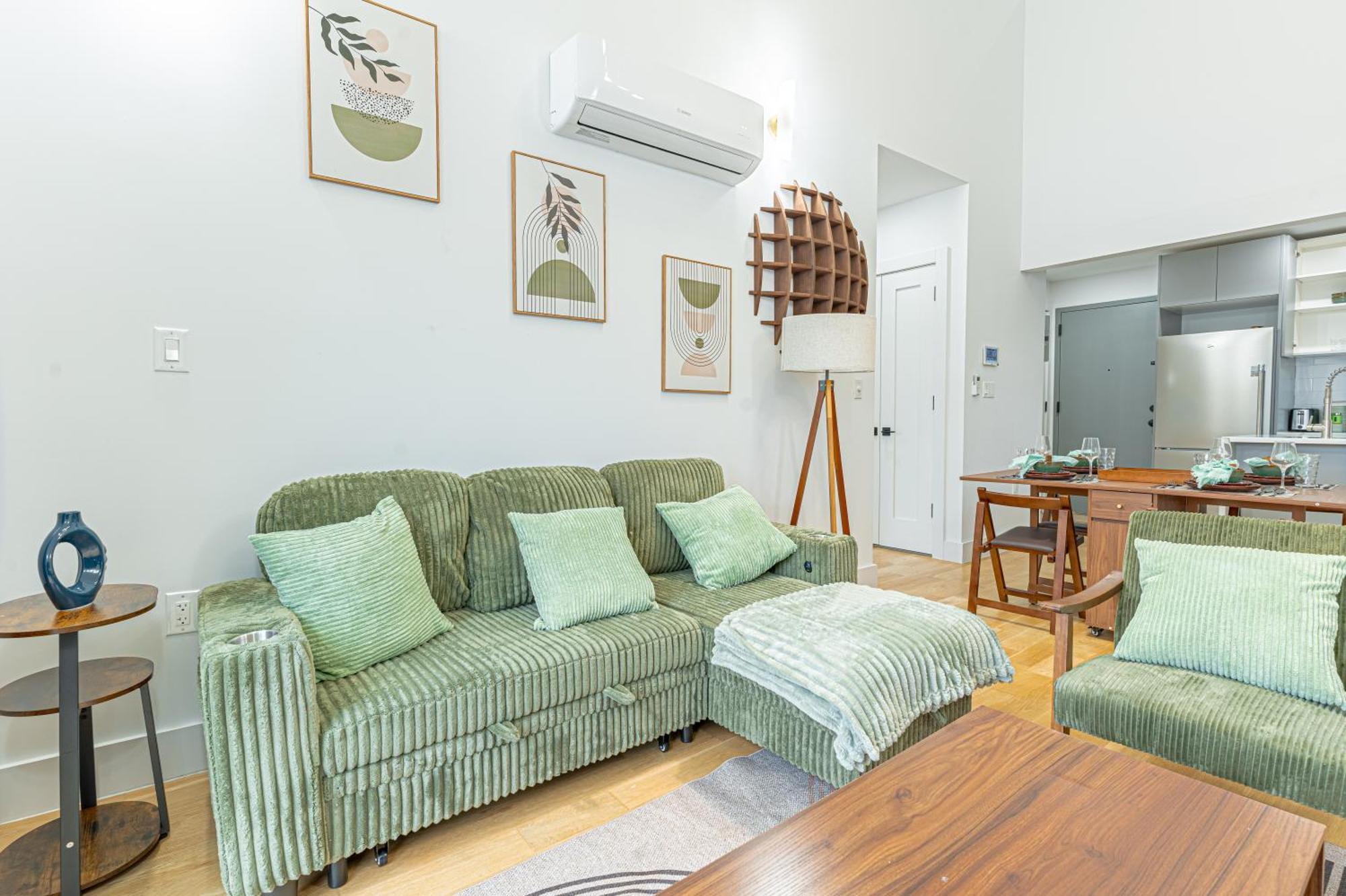 Charming Penthouse Brooklyn Getaway W Patio Terrace Apartment