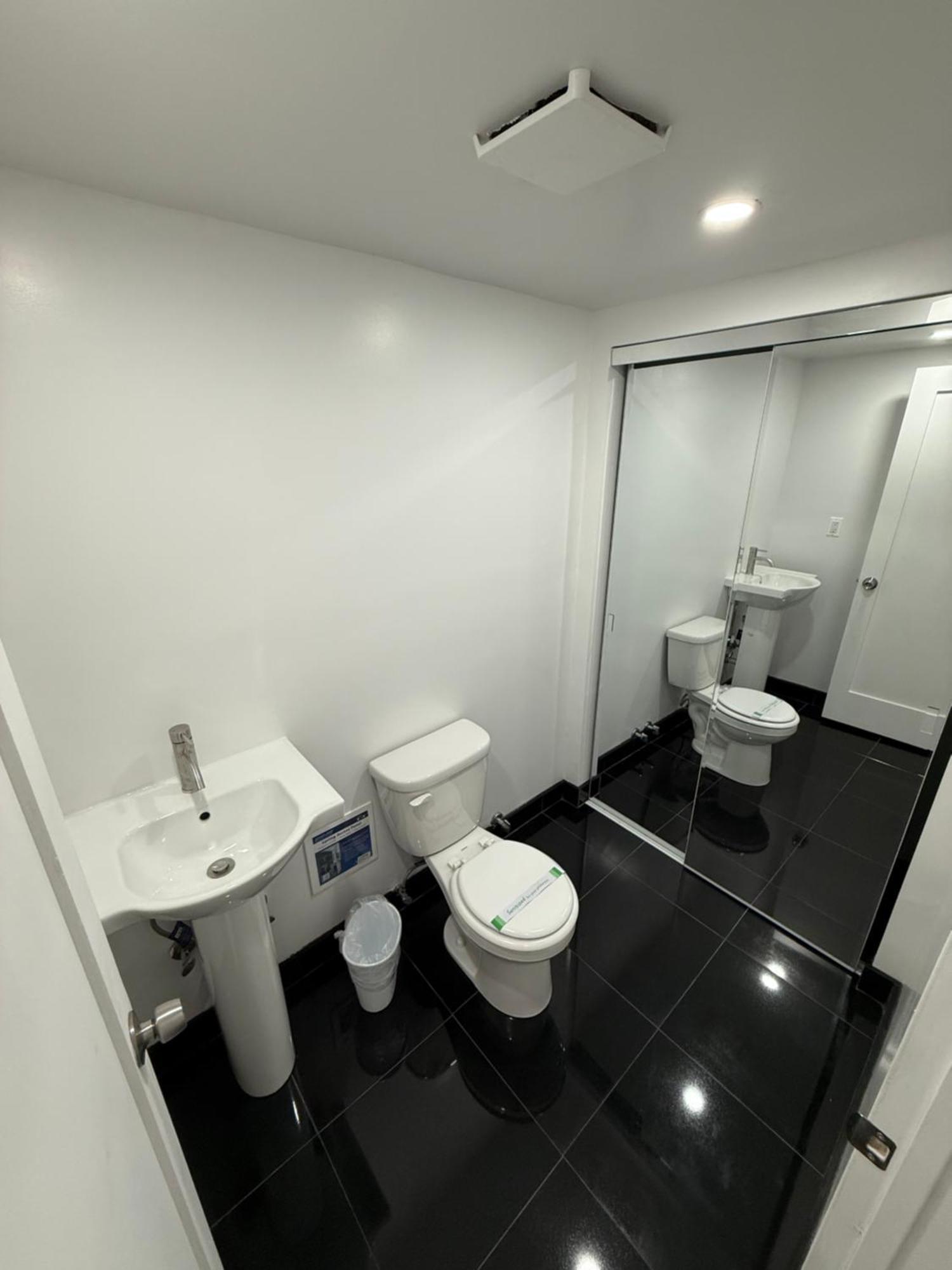 Apartment 31 Street Broadway