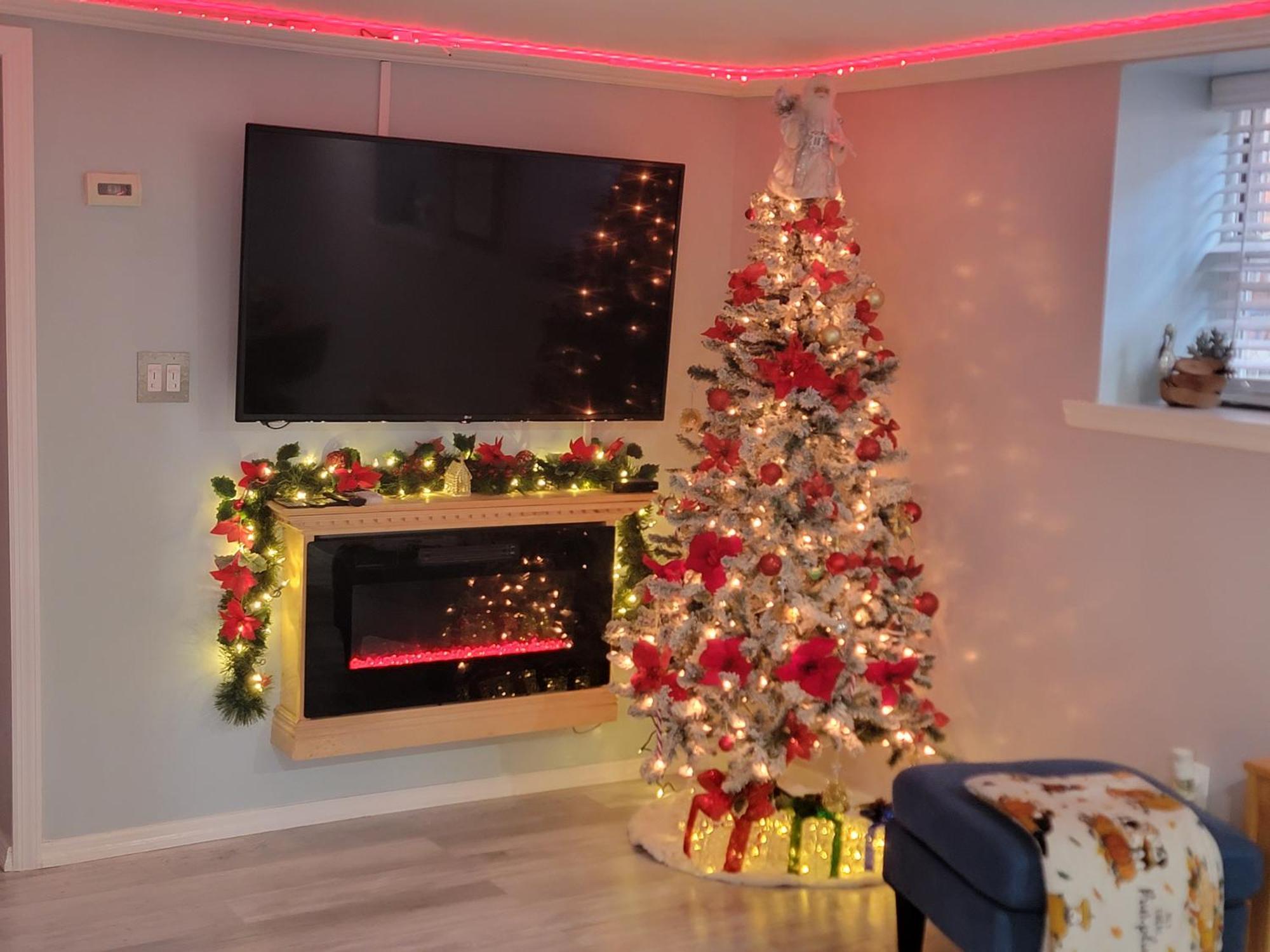 Lovely 2 Bedroom With 2 Entrance And Parking With A Fee *