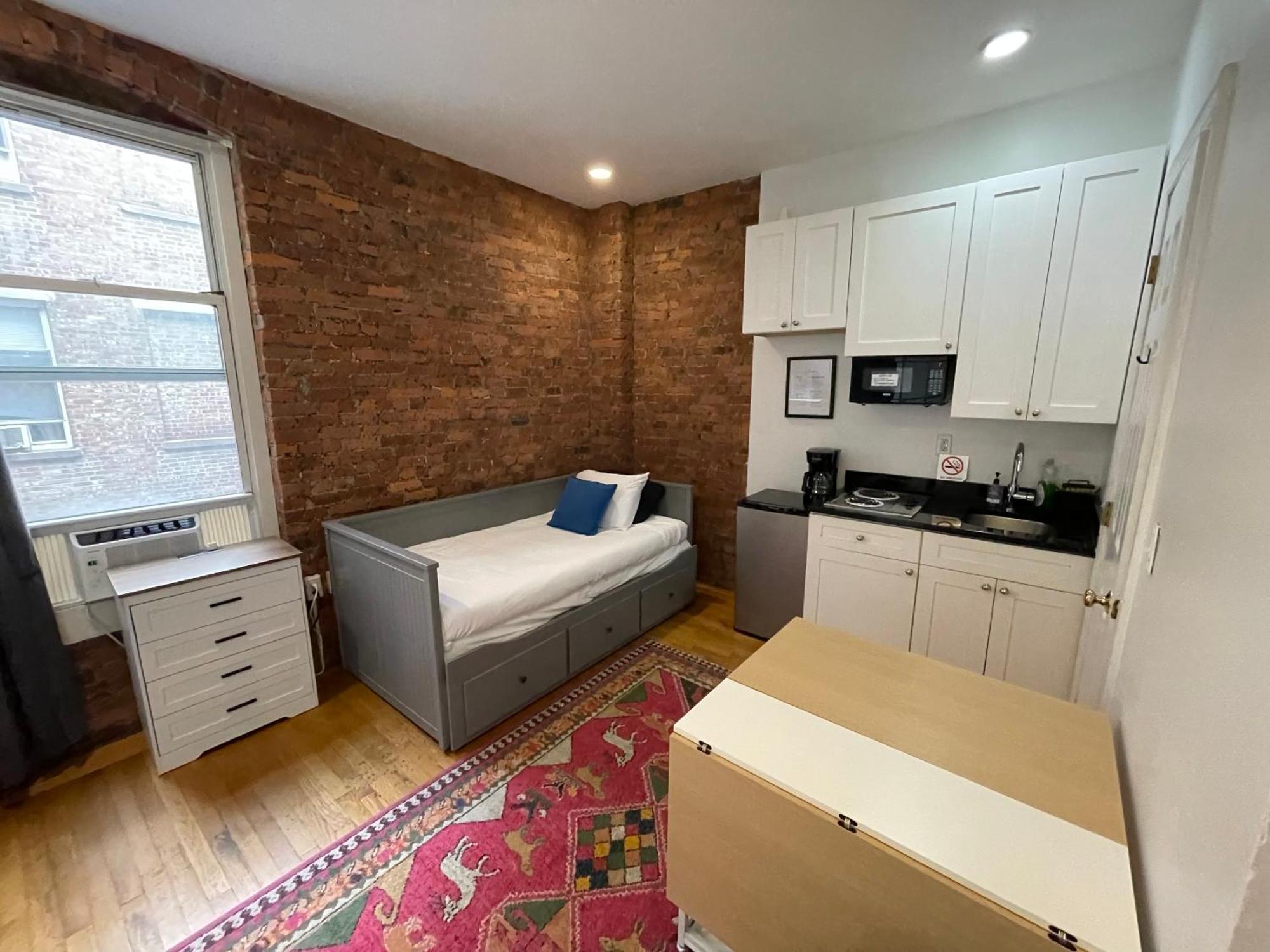 Nest 1 Bedroom With Kitchenette Apartment