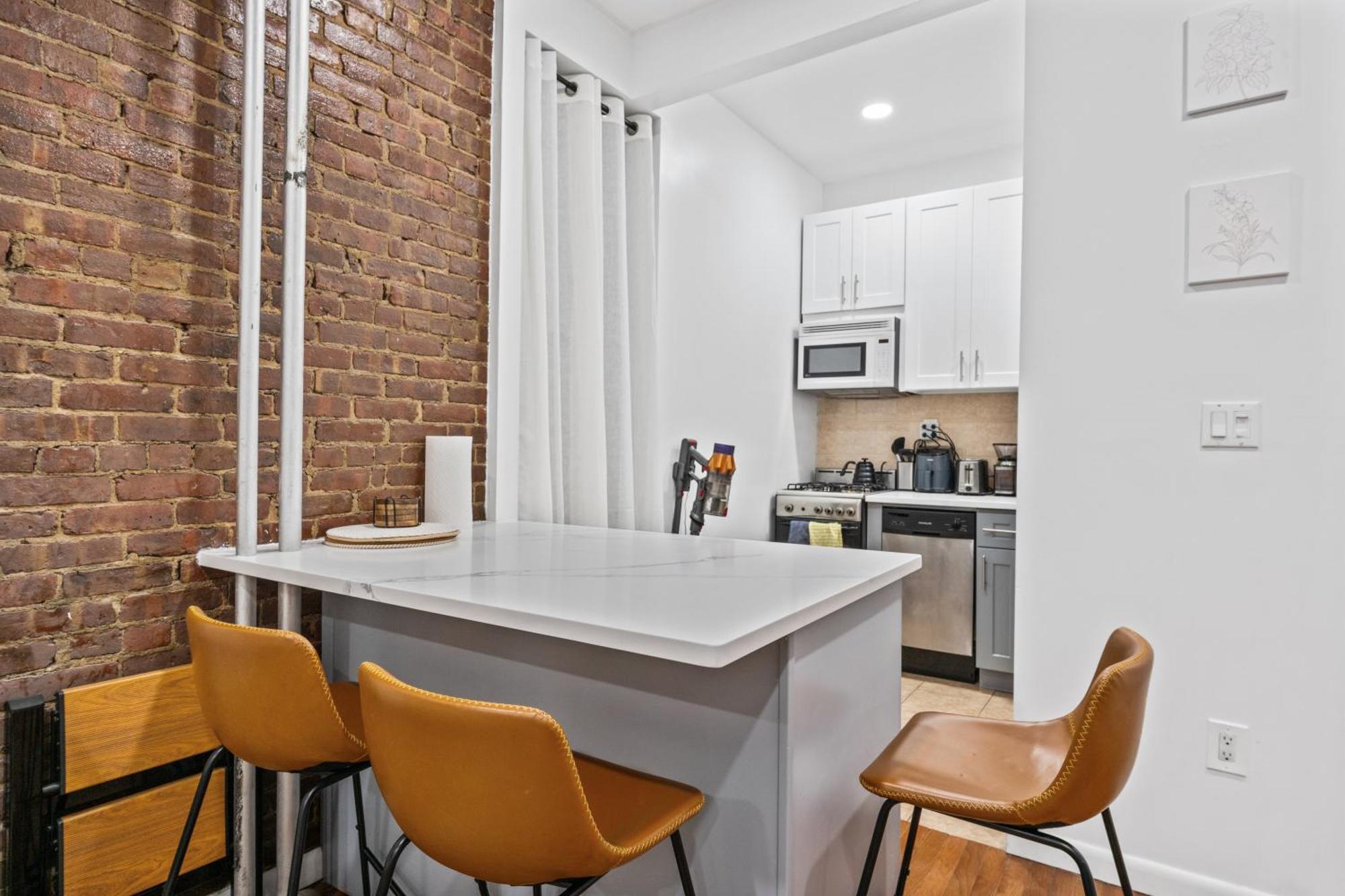 Union Square Apartment *