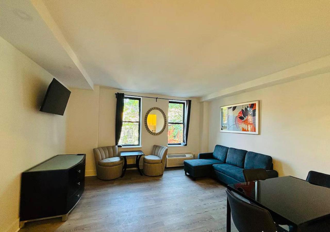 Park West Furnished 1 Bedroom * New York