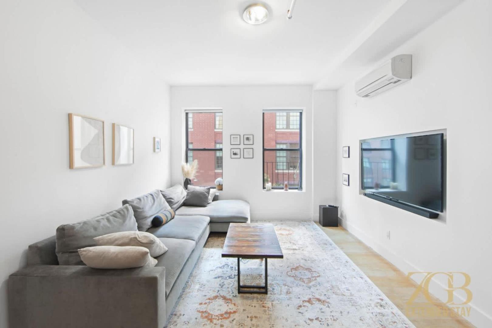 Beautiful And Spacious 2 Bed 2 Bath - Elevator *