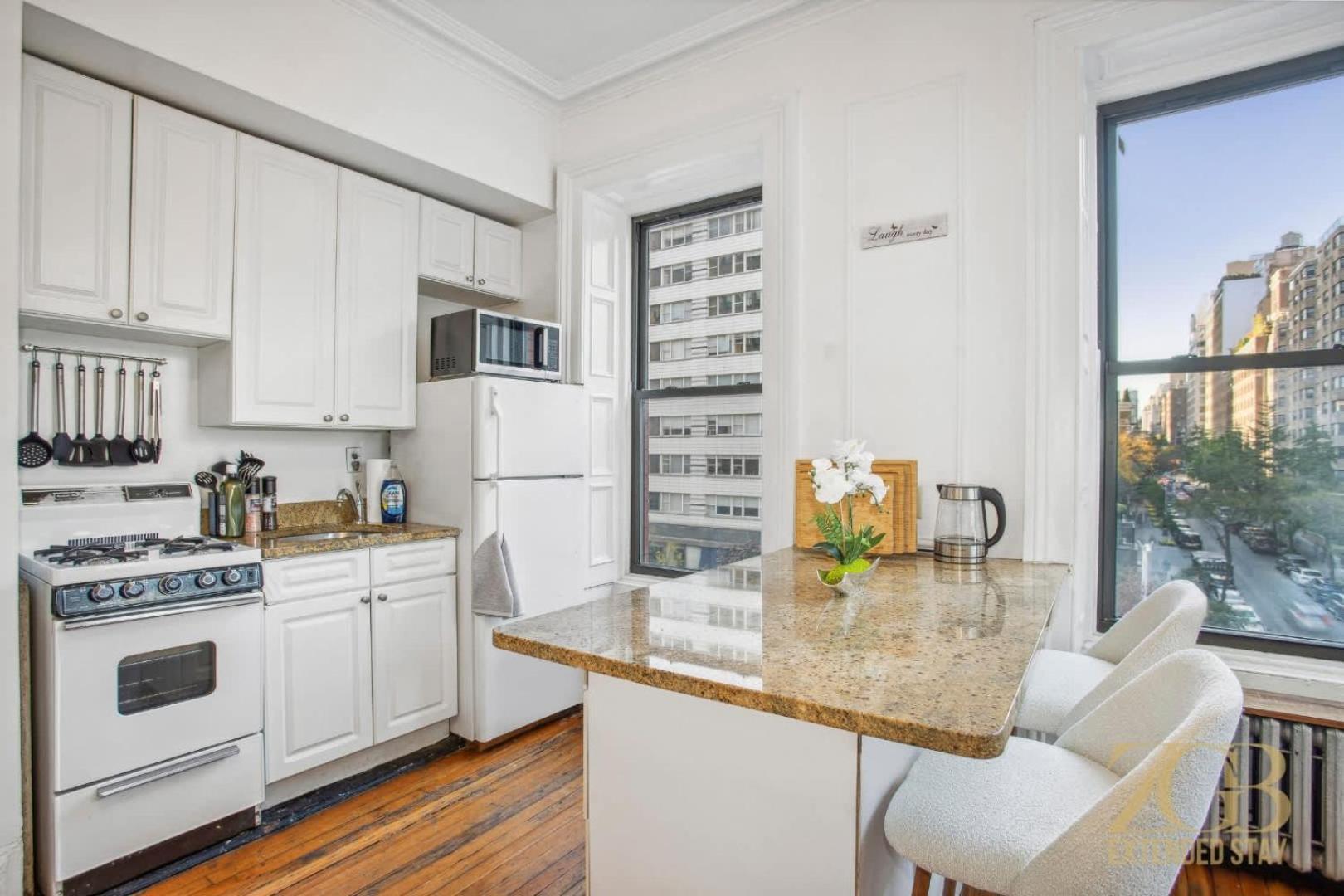 Beautiful 1-bedroom In The Upper East Side Apartment *