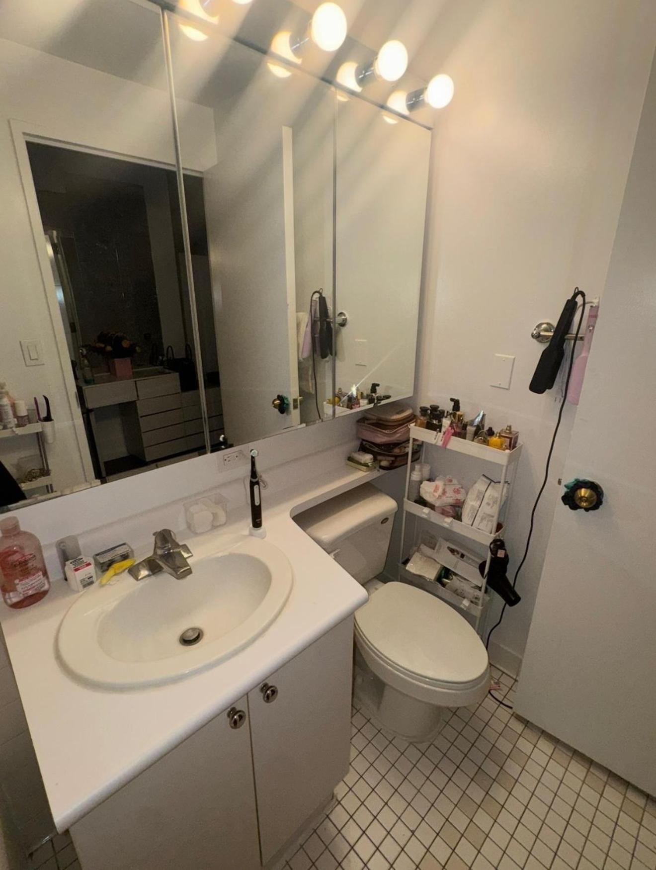 Apartment Loft In With Ameneties Building Location In Midtown