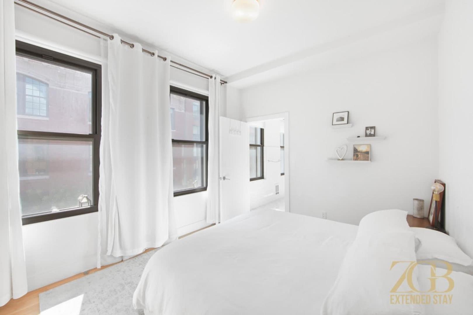 Beautiful And Spacious 2 Bed 2 Bath - Elevator *