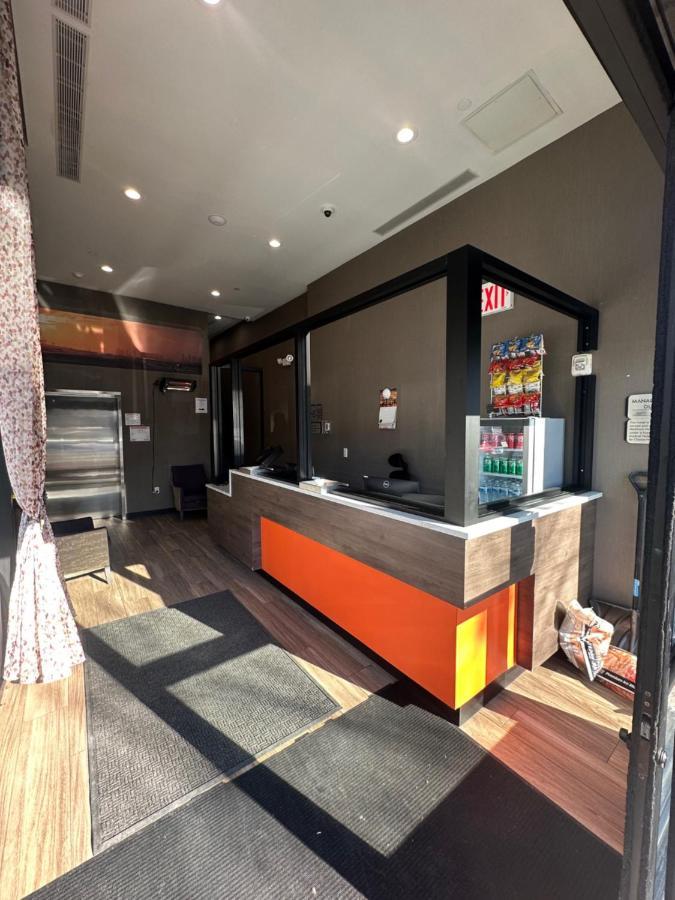 Hotel The Essence At Jfk 3*