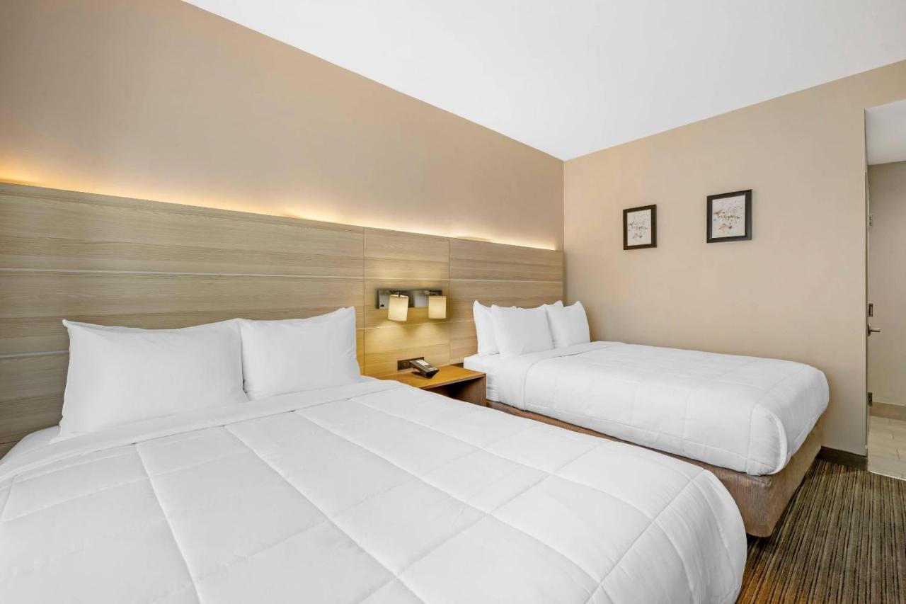 Country & By Radisson, Staten Island New York