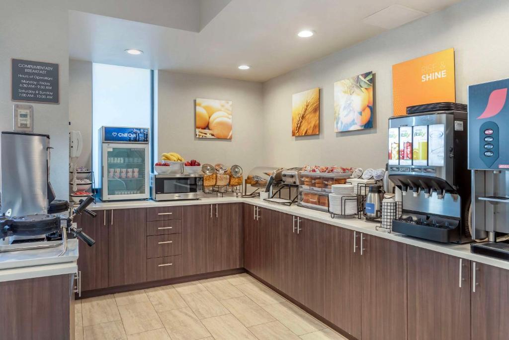 Times Square West Hotel, Bw Signature Collection Hotel 3*