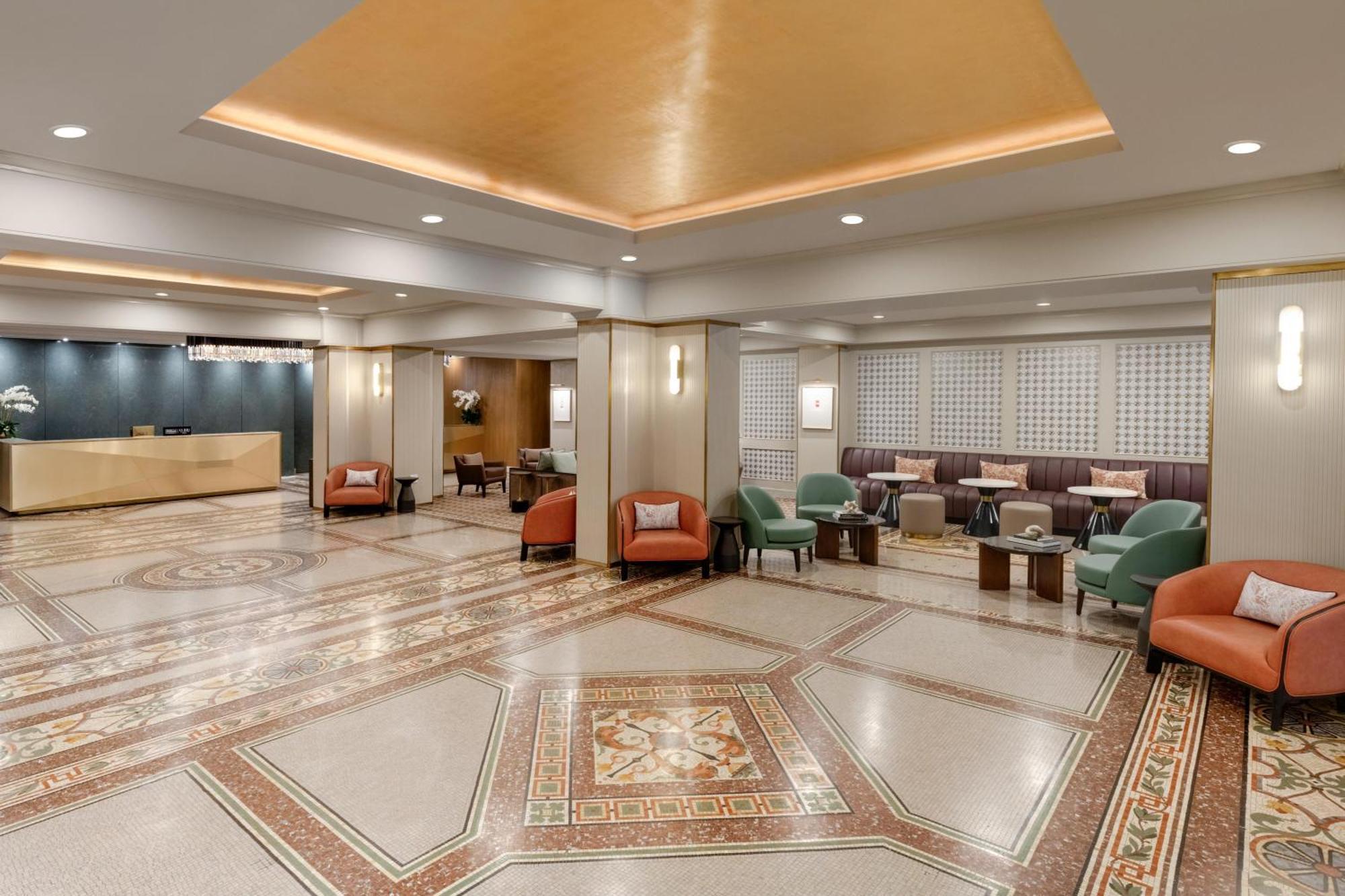 Hotel Martinique On Broadway, Curio Collection By Hilton 4*