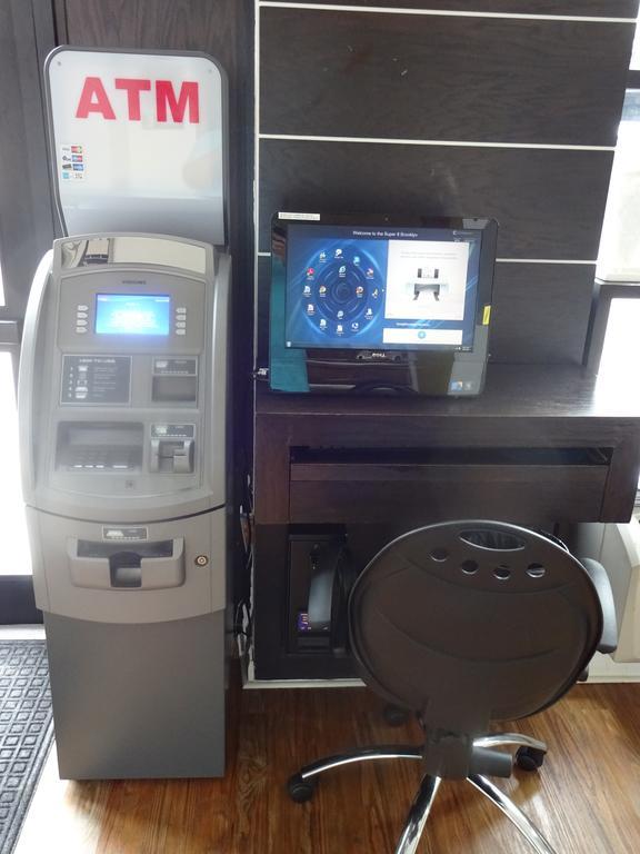 Hotel Super 8 By Wyndham Brooklyn / Park Slope 3*