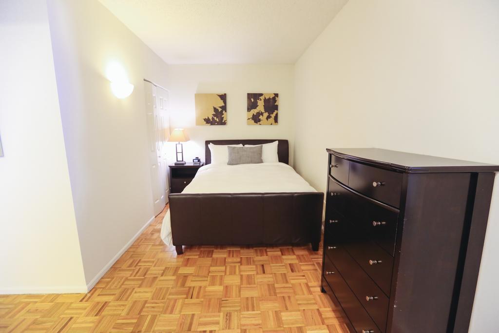 Liberty Towers - A Premier Furnished Apartment *