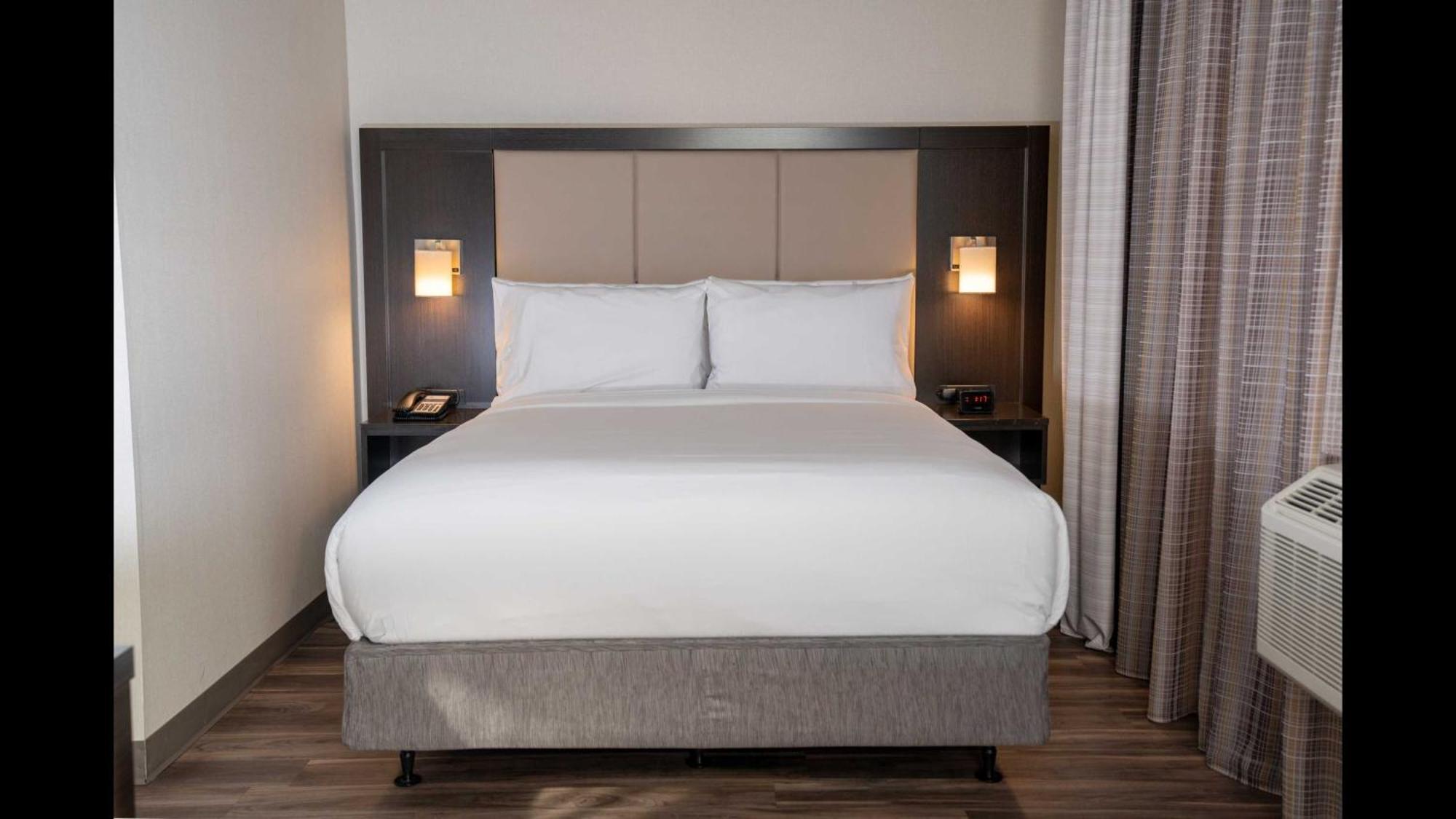 Hotel Express Long Island E - By Ihg 3*