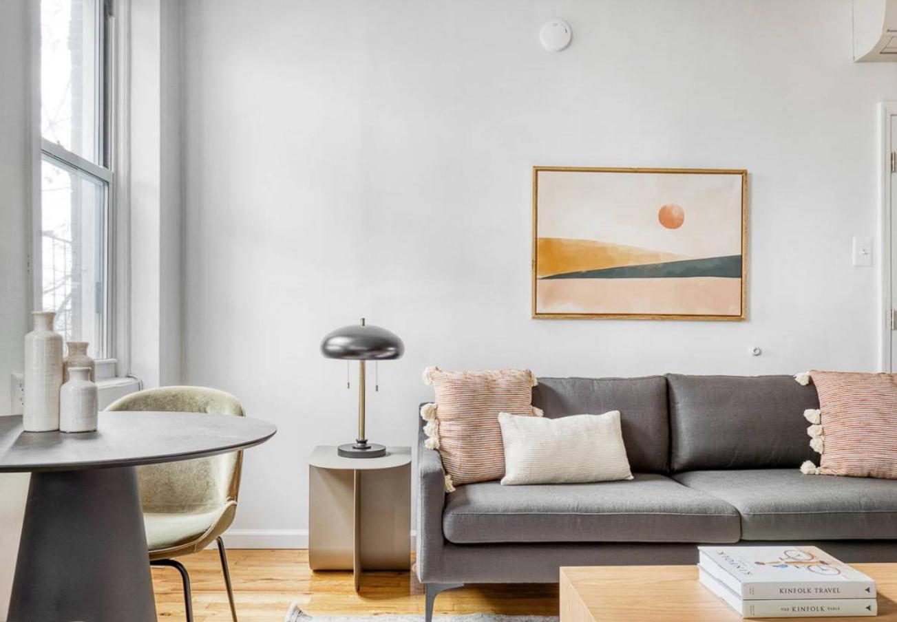 Lovely Near Park Apartment