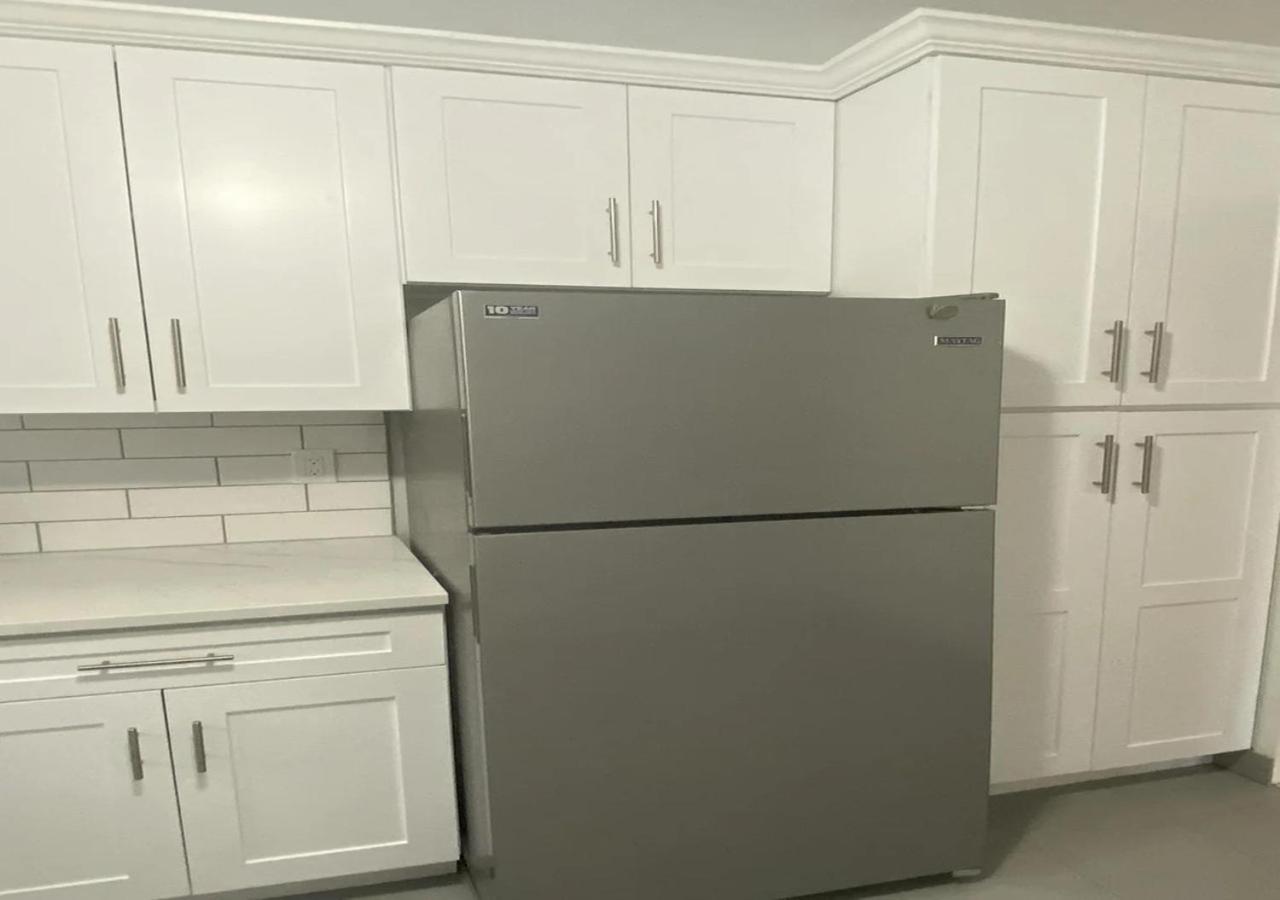 Great Location! Spacious 3br Loft In Midtown West!, June To Aug 90 Days Required New York