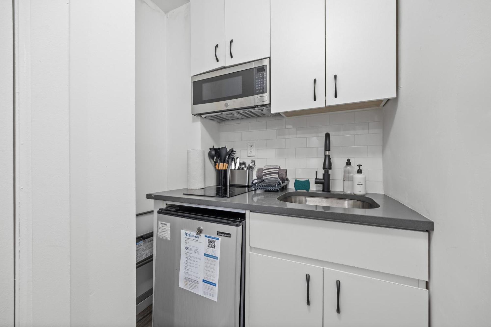 Highly Recommended Near Times Square Apartment New York