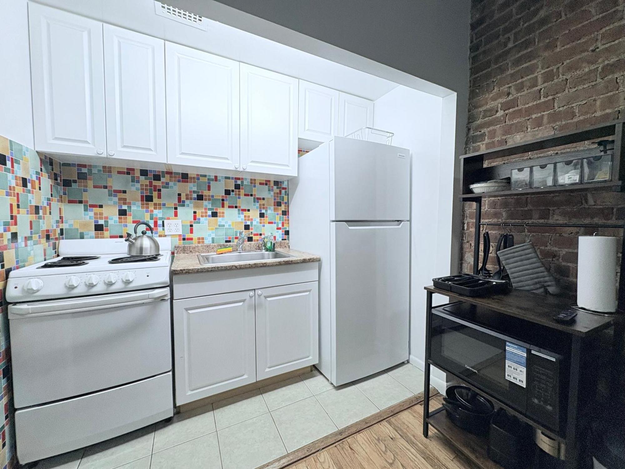 Apartment Steps From Empire State Building