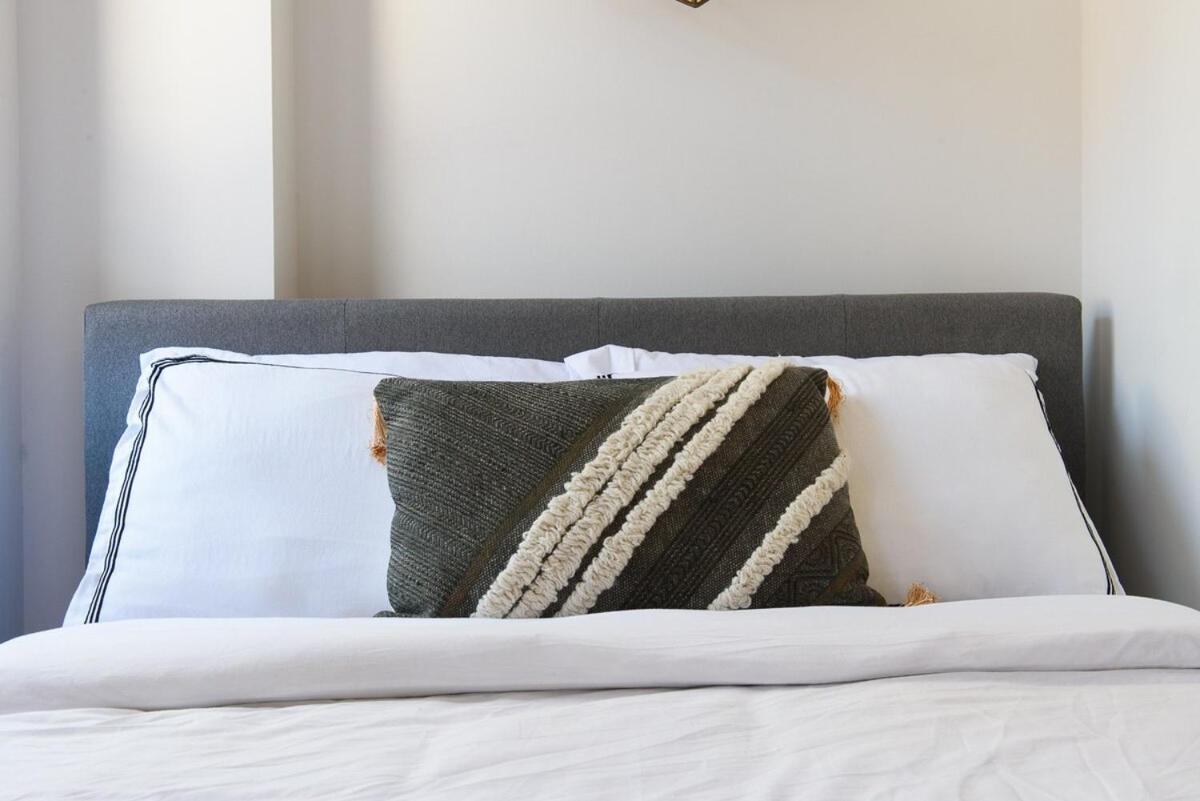 Apartment 24-16 Gramercy W D Gramercy *