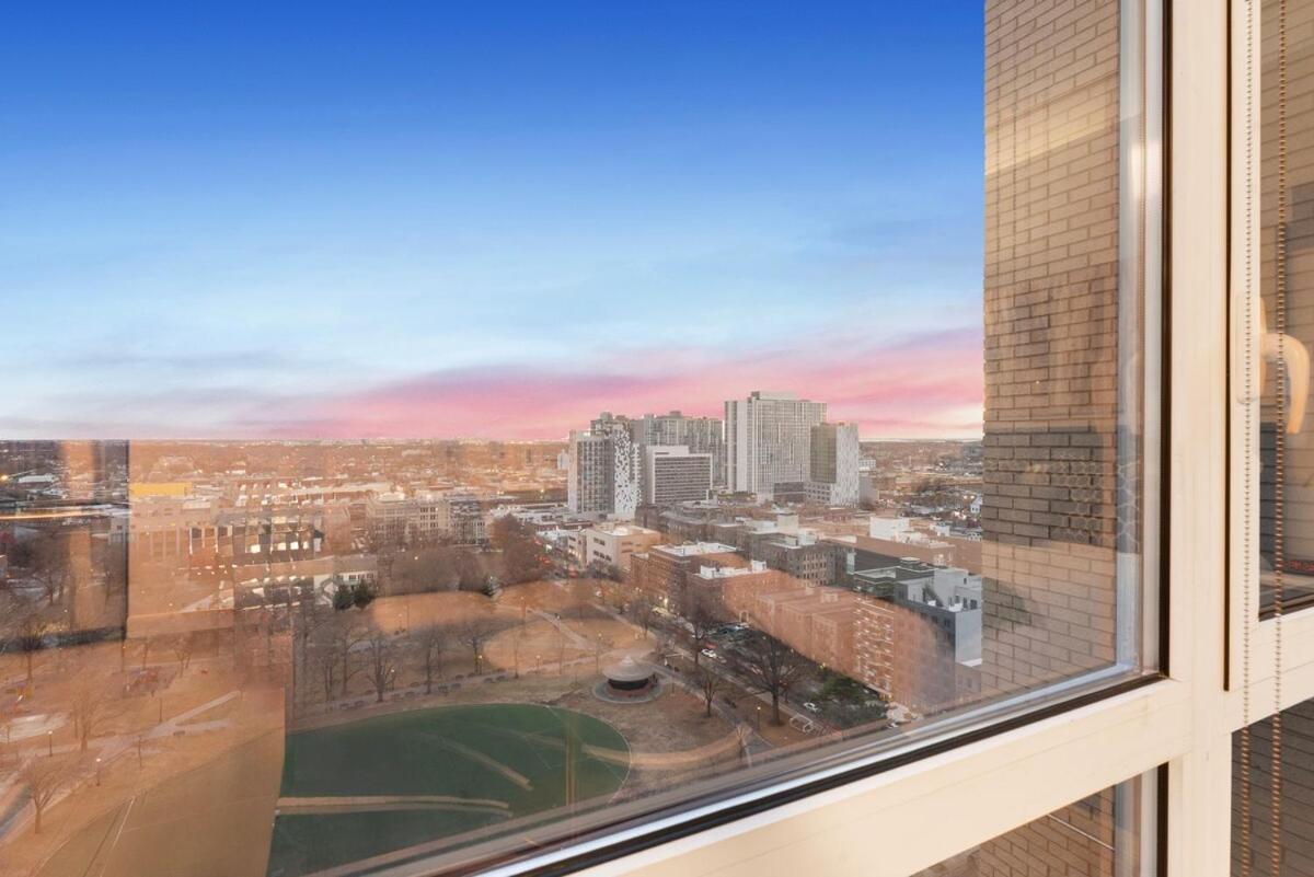 Apartment Queens Jewel Luxury And Comfort Combined