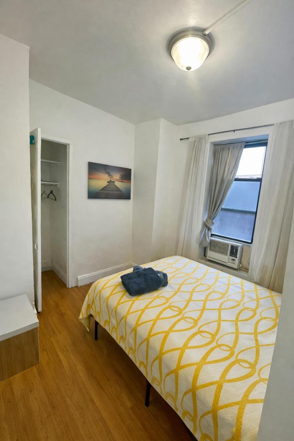 Next To Manhattan 2 Bedrooms - Subway 20 Steps, Manhattan 1 Stop Apartment New York