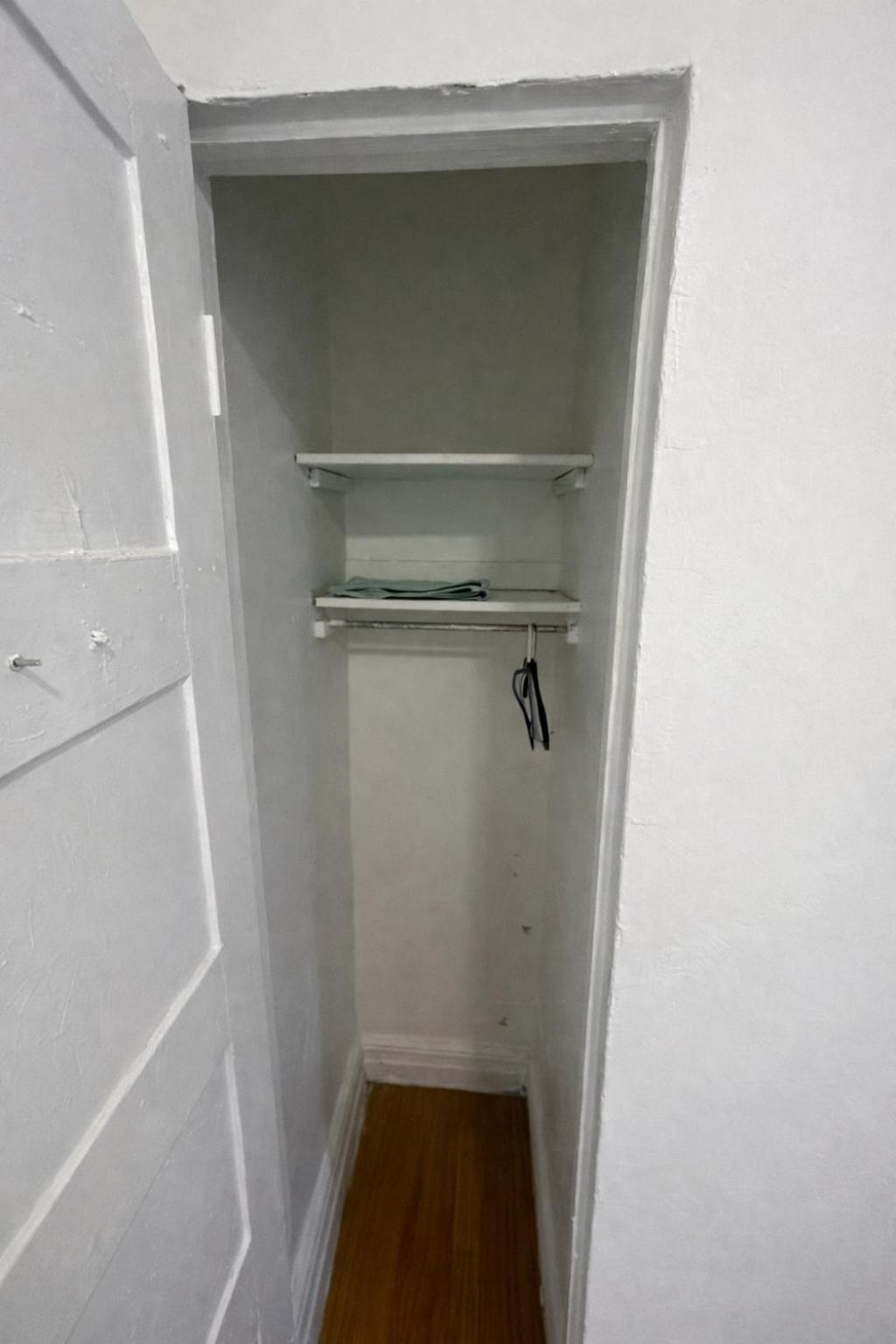 Next To Manhattan 2 Bedrooms - Subway 20 Steps, Manhattan 1 Stop Apartment *