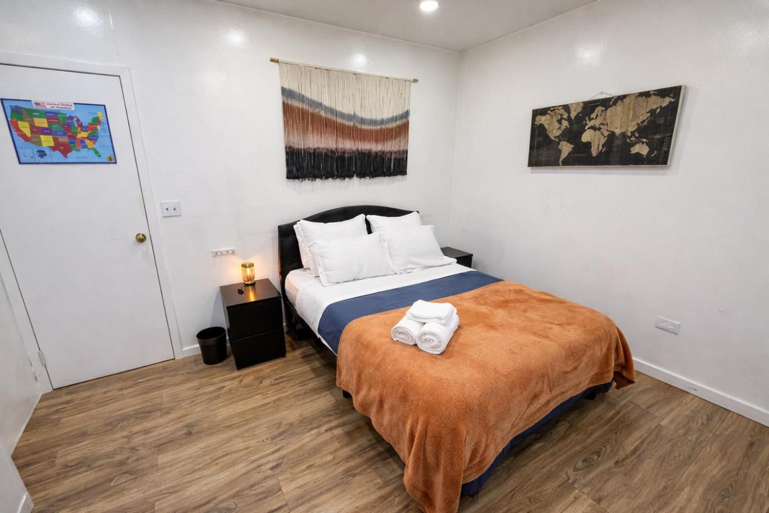 Apartment Next To Manhattan 2 Bedrooms - Subway 20 Steps, Manhattan 1 Stop *