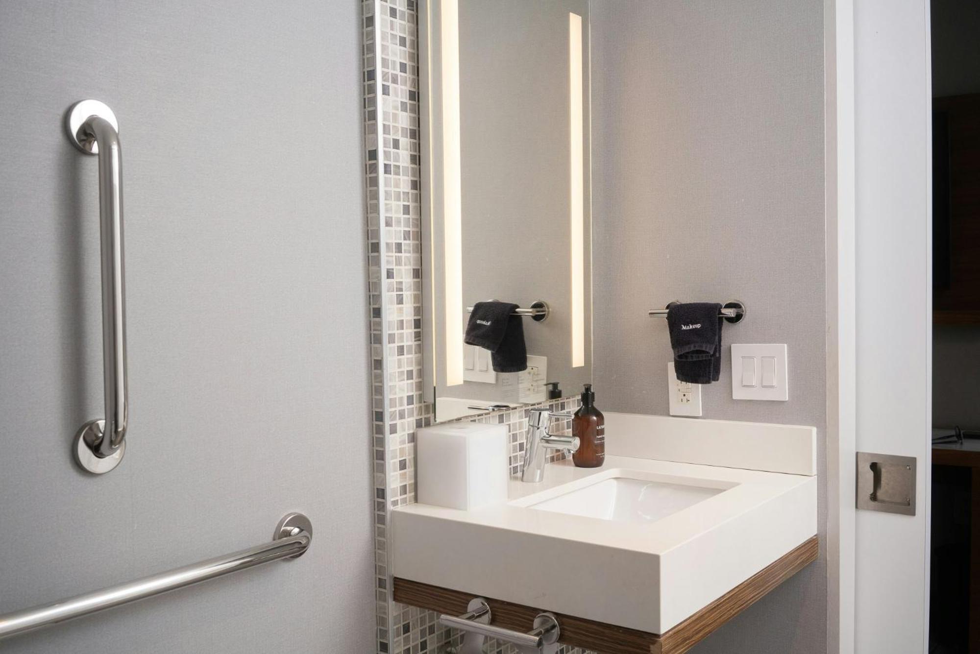 The Cloud One New York-downtown, By The One Group Hotel