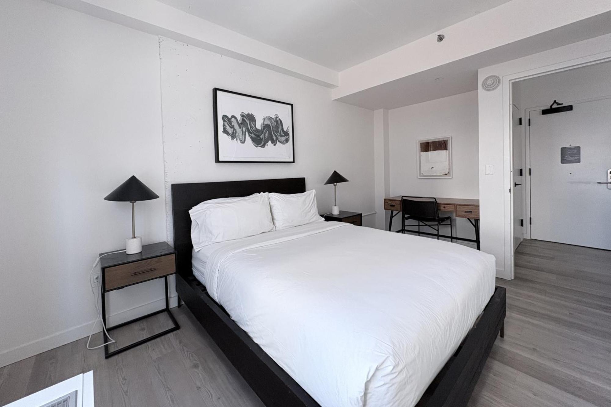 Hotel Court Square Long Island , Belvilla District 6 Formerly Sonder