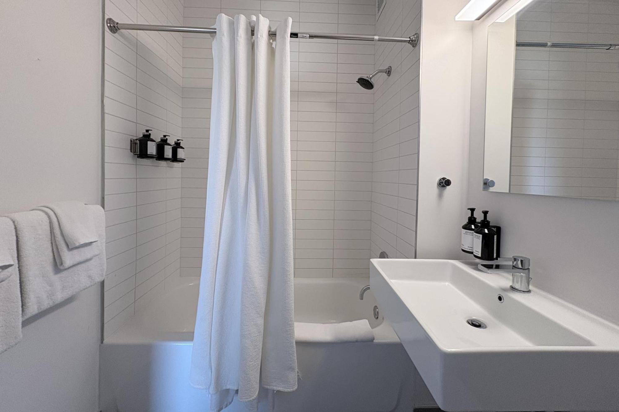 Hotel Court Square Long Island , Belvilla District 6 Formerly Sonder 4*
