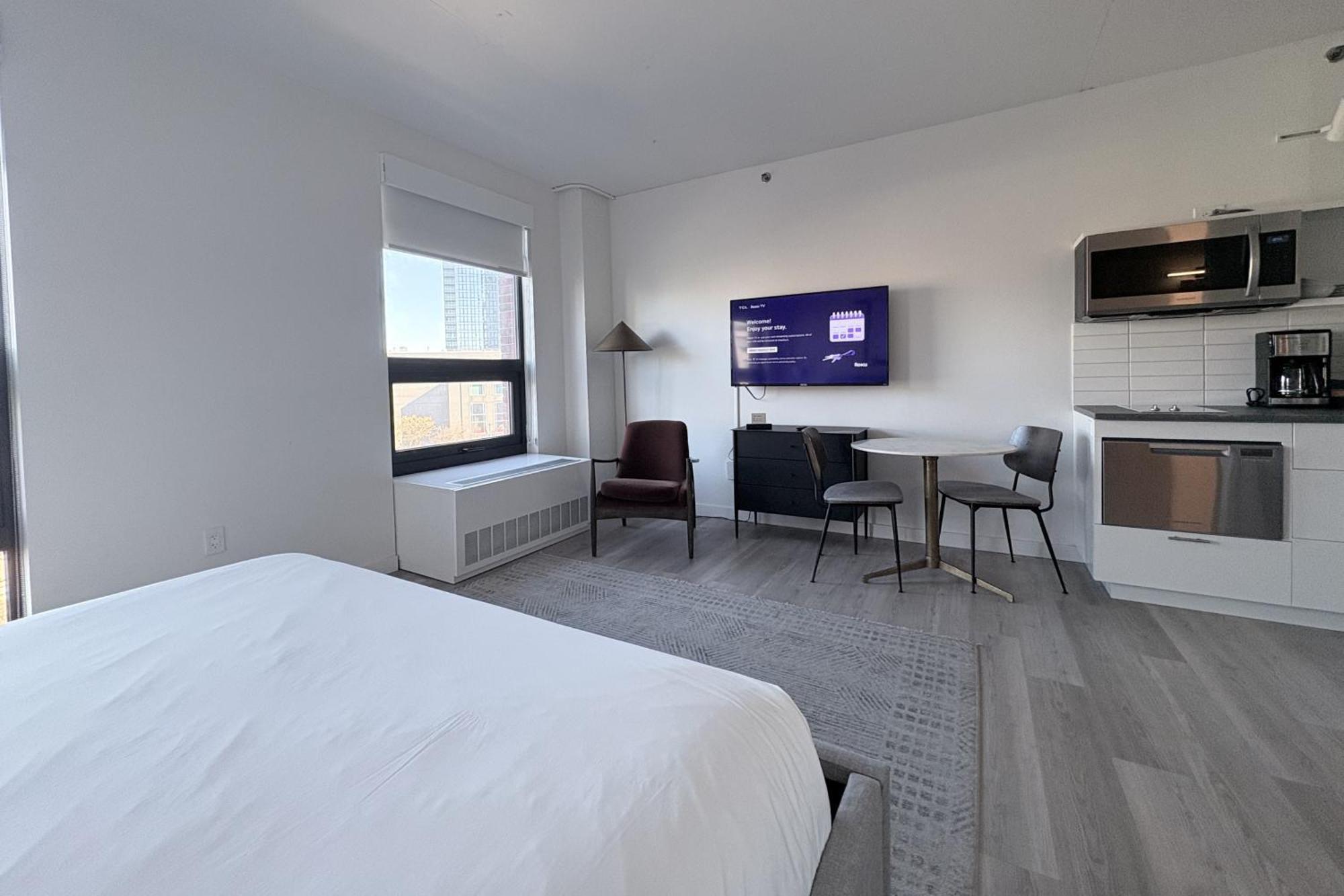 Court Square Long Island , Belvilla District 6 Formerly Sonder 4*