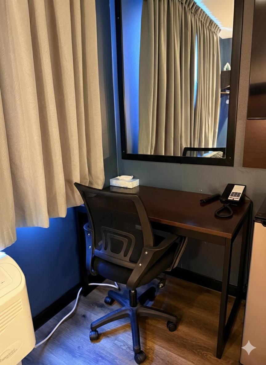 Hotel Mirage Brooklyn New York