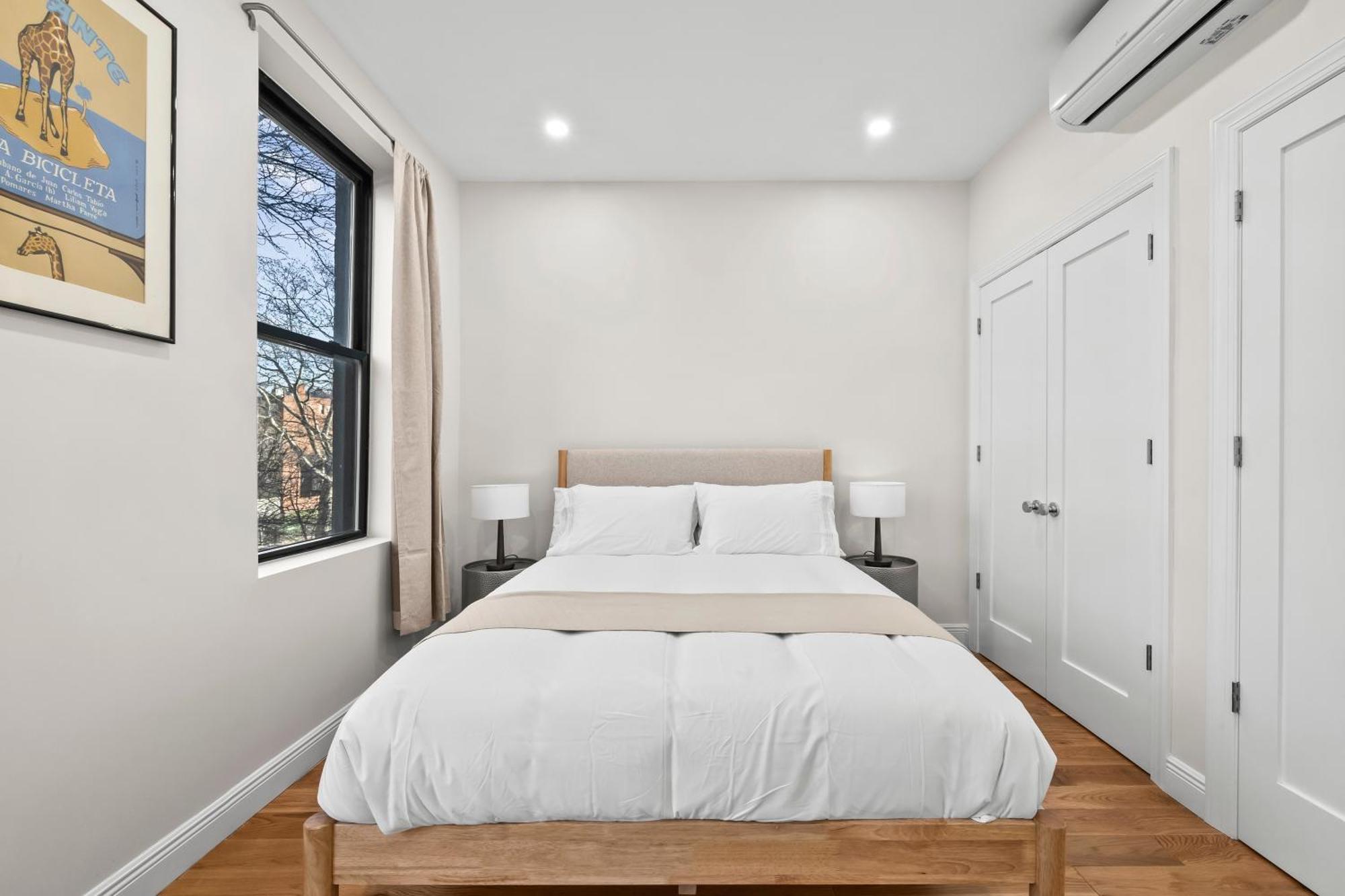 Carroll Place - Bright 3br In Carroll Gardens Apartment