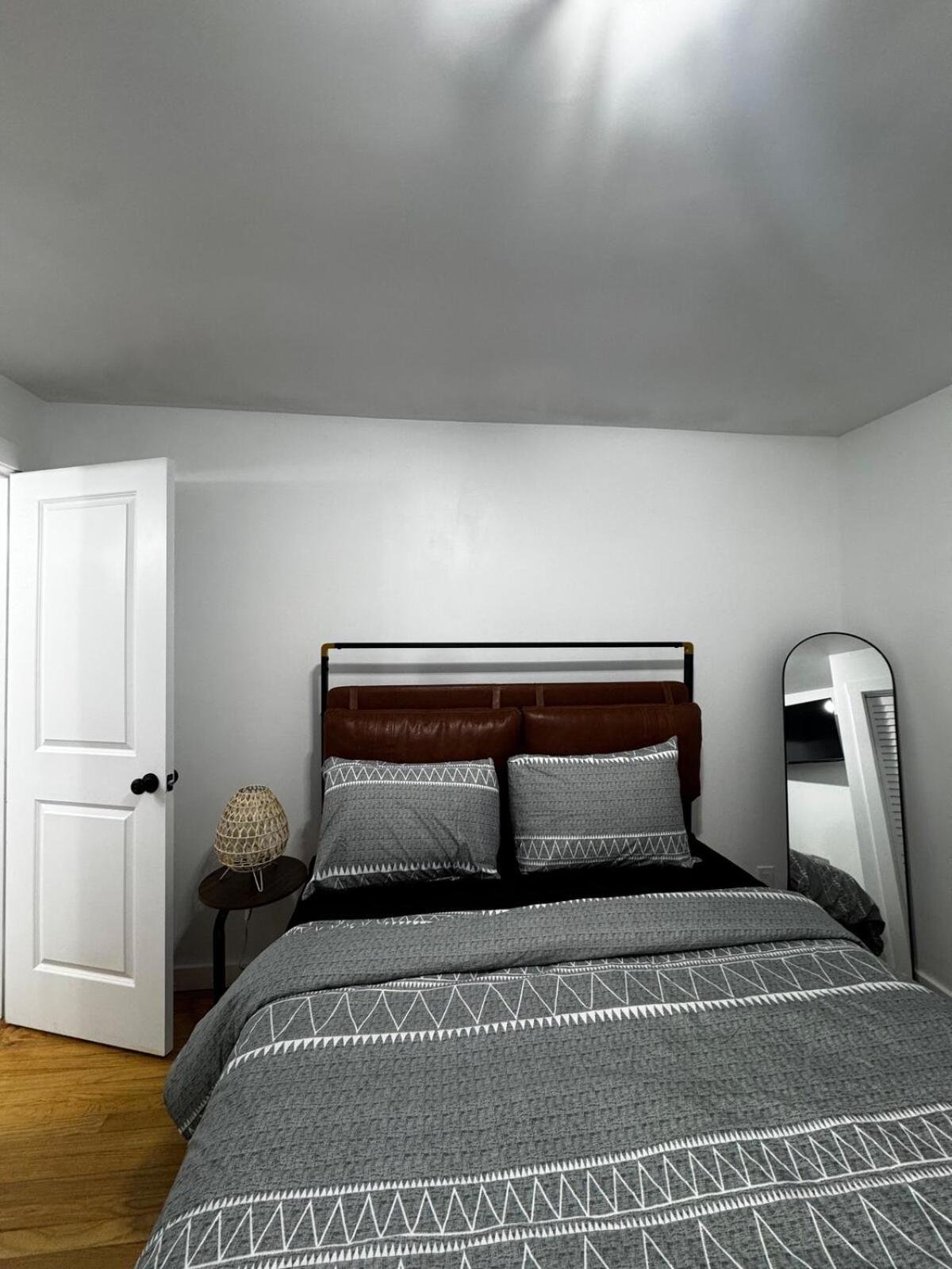 Holiday home Staten Luxe, Modern Close To Nj, Nyc And Brooklyn!