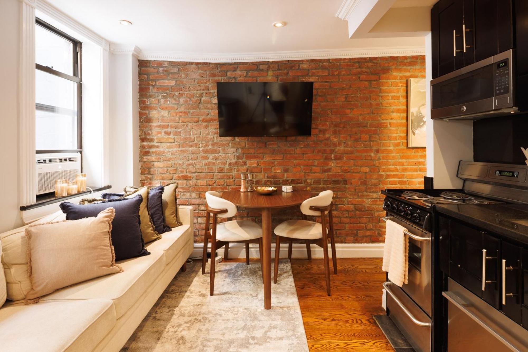 Urban Oasis 1br East Village Hideaway With Patio! Apartment *